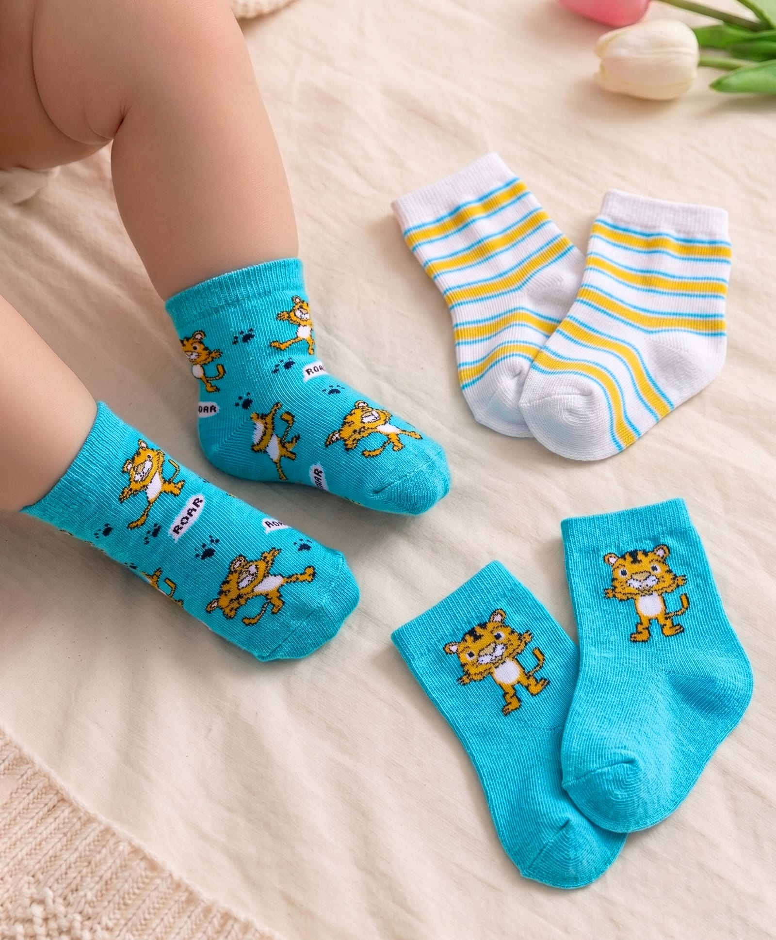 Cute Walk by Babyhug Anti Bacterial Ankle Length Striped Socks Pack of 3 - Blue White-image-48