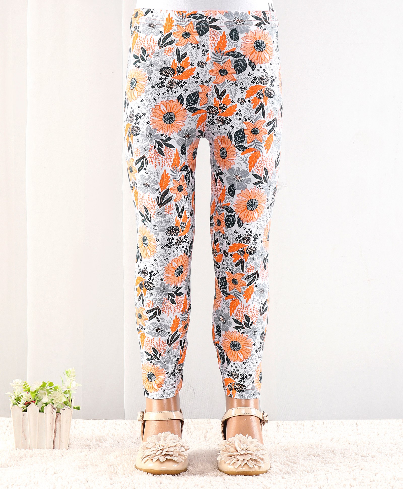 Babyhug Cotton Lycra Full Length Floral Printed Leggings - Grey-picture-14