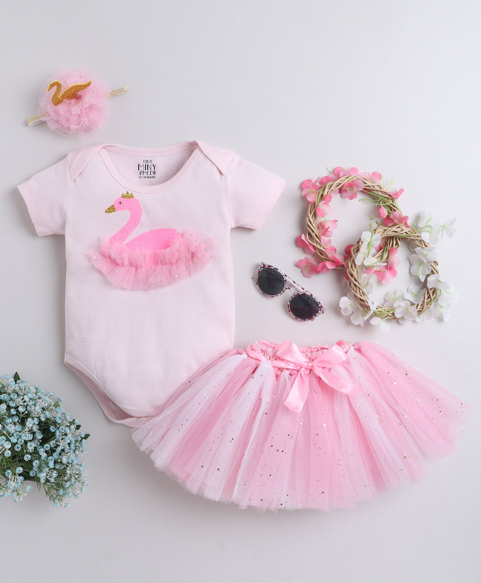 TINY MINY MEE Half Sleeves Glittery Swan Printed Onesie With Glittery Flared Skirt And Swan Tulle Headband - Pink-image-7