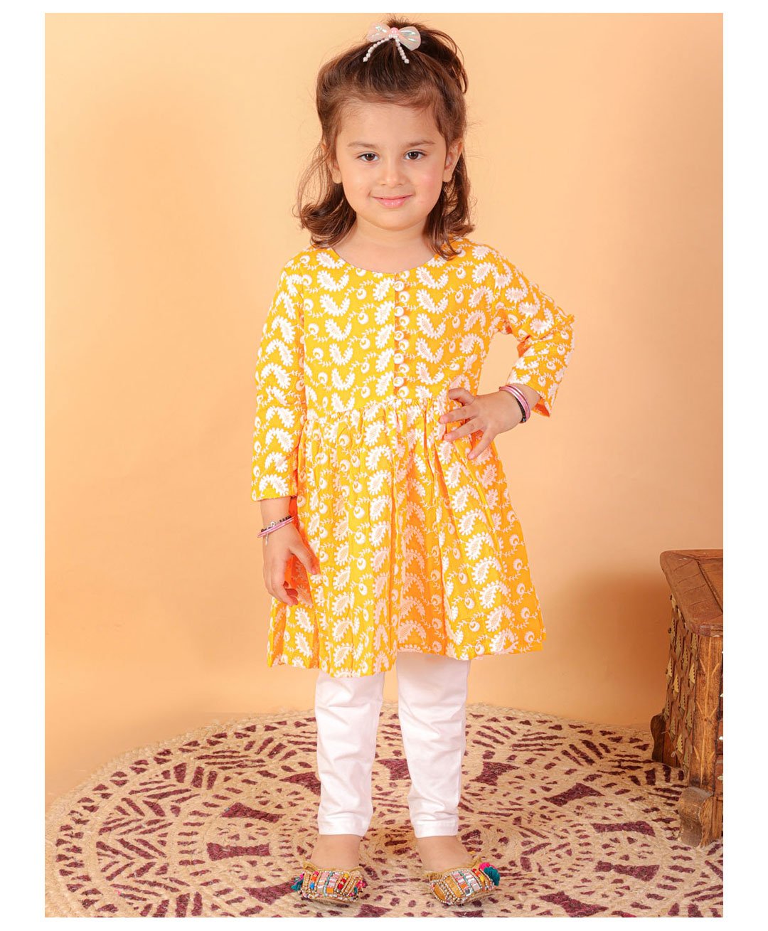 VASTRAMAY SHISHU Pure Cotton Full Sleeves Seamless Paisley Chikankari Embroidered Peplum Kurta With Leggings - Orange-picture-19