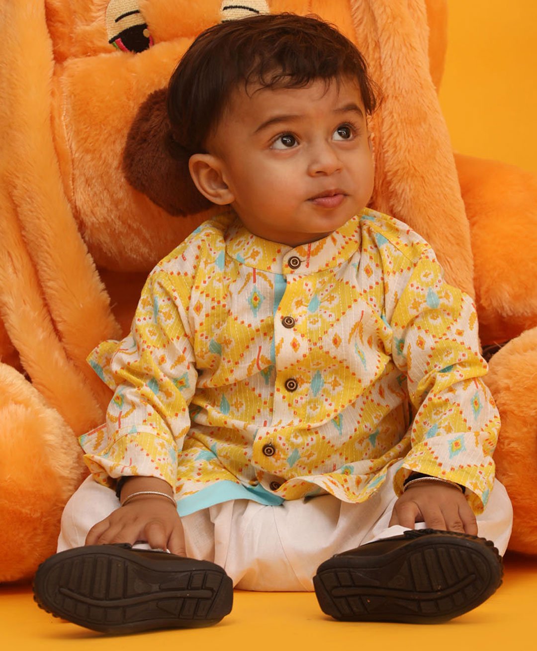 Vastramay Full Sleeves Seamless Aztec Motif Blocks Printed & Thread Work Detailed Kurta With Pyjama - Yellow-image-23