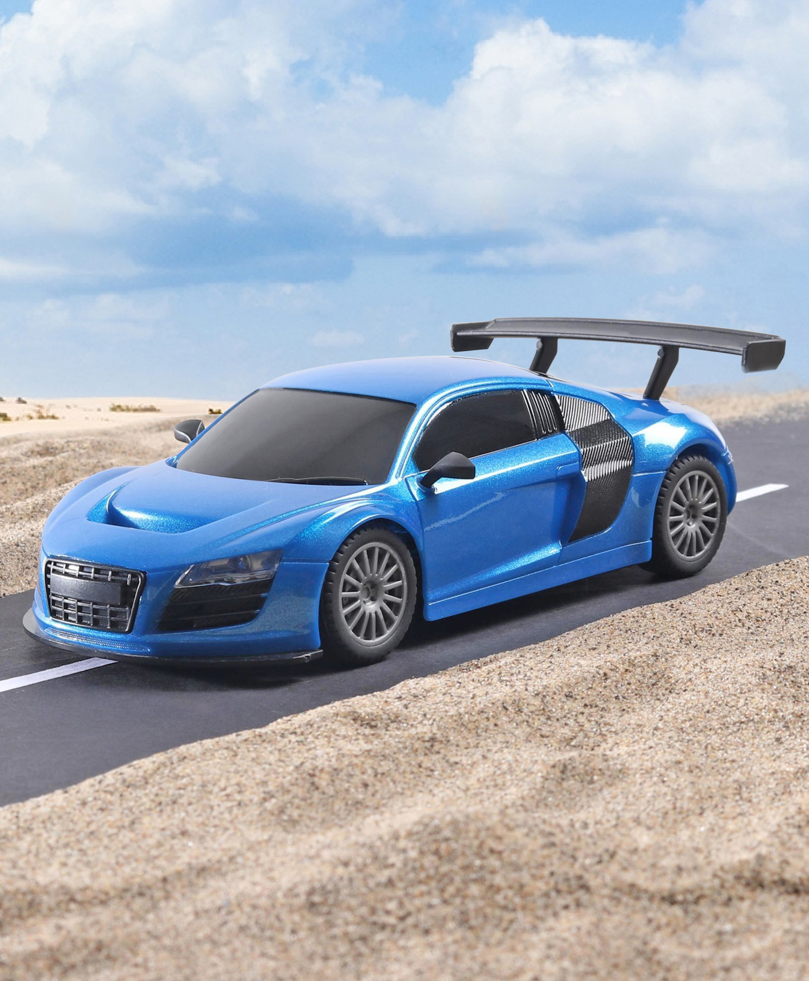 Remote Control Sports High Speed C-Type Rechargeable Mini Racing Car With Flashing Headlight Scale Ratio 1:24 - Blue