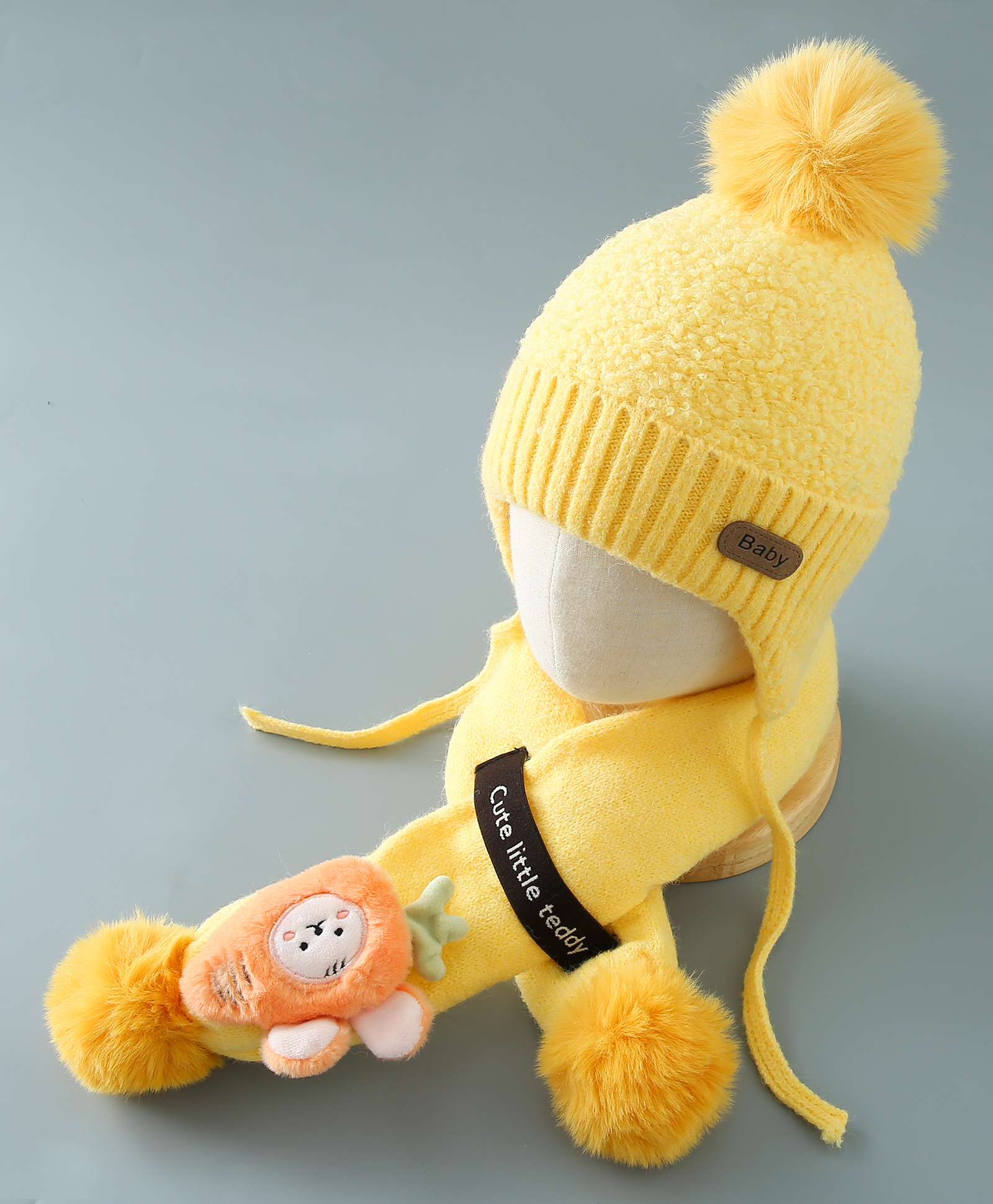 Babyhug Pom Pom Acrylic Woollen Cap & Muffler Set Carrot Applique Large Size - Yellow-picture-18