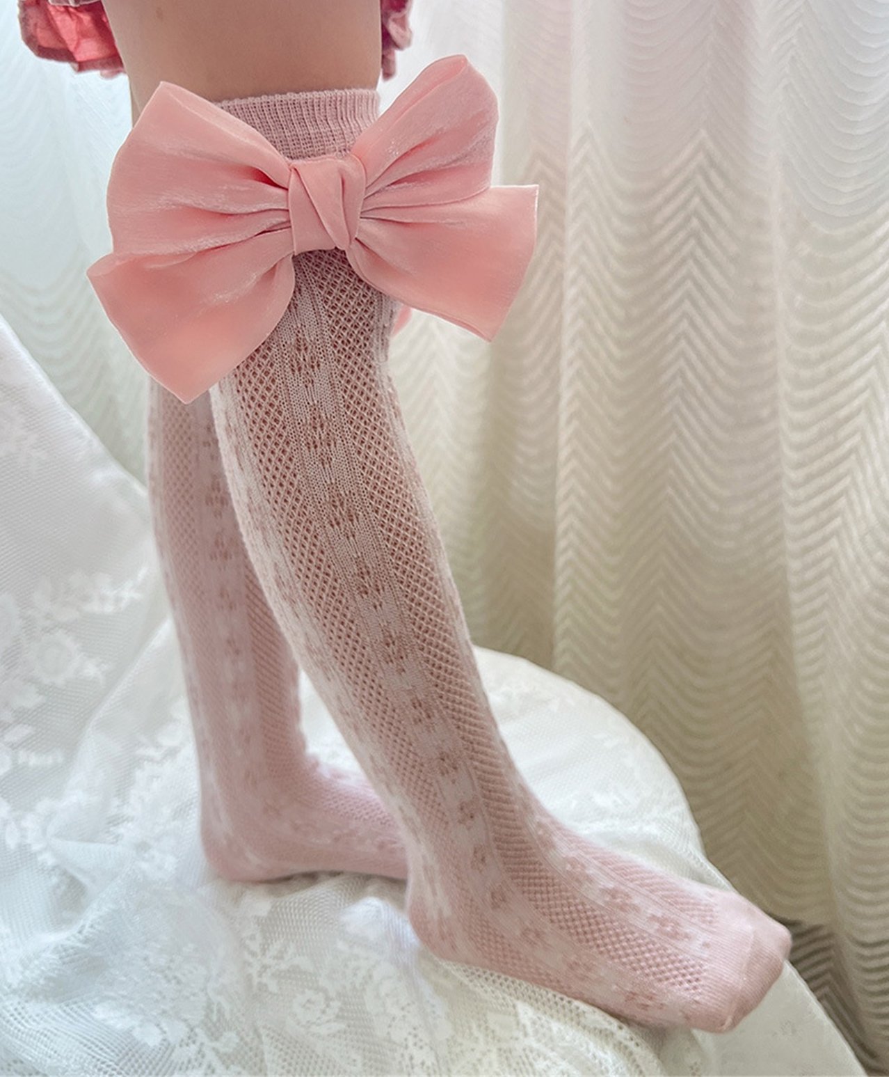 Flaunt Chic Bow Appliqued High Knee Mesh Lace Socks - Pink-picture-15