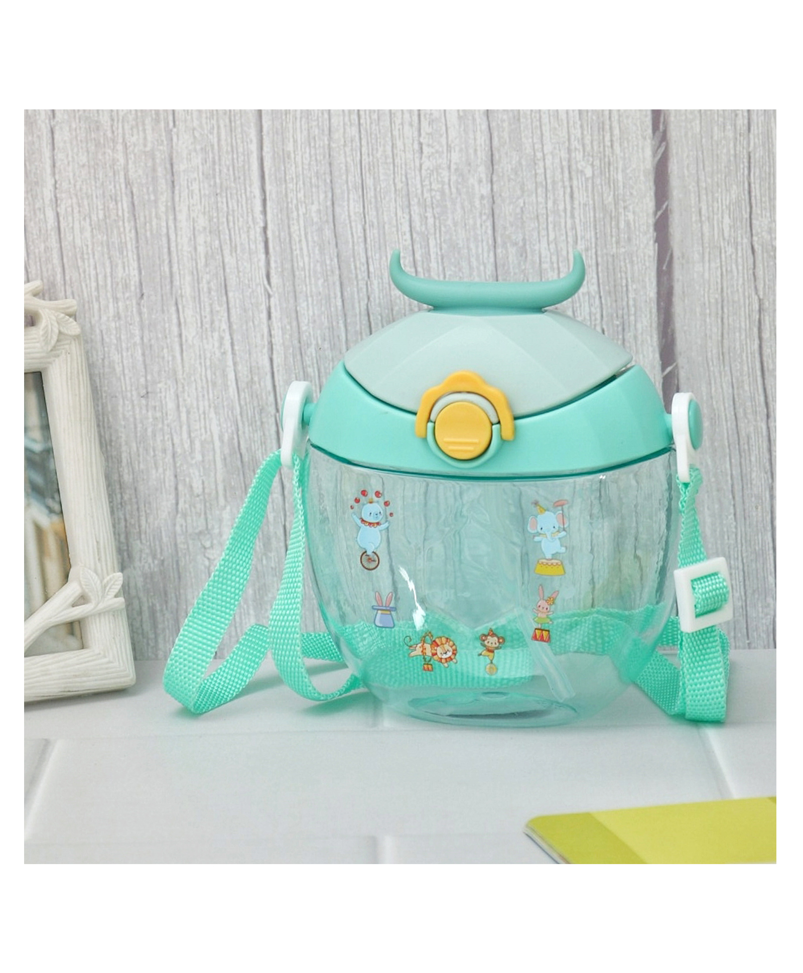 The Procure StoreDonut Shaped Water Bottle - 400ml Aqua-image-10