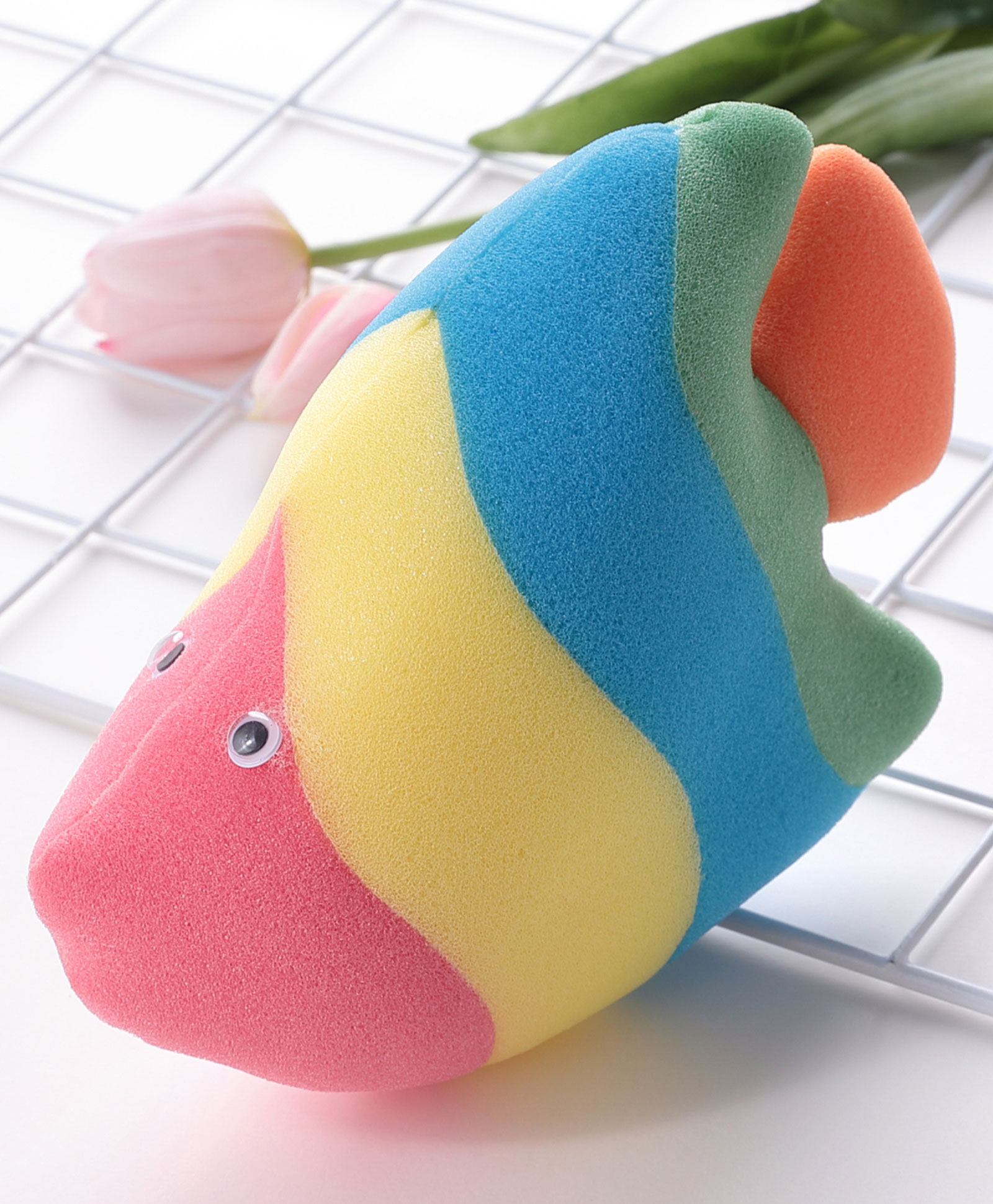 fab n funky Fish Shaped Bath Sponge- Multicolour-picture-36