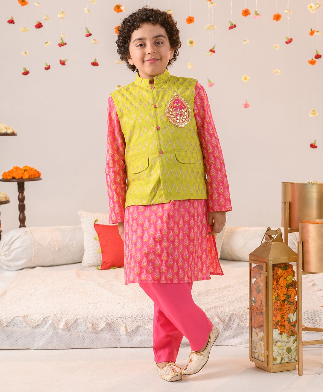 Pspeaches Full Sleeves All Over Flower Motif Foil Printed Kurta With Lace Embellished Leaf Motif Patch Detailed Jacket & Pyjama - Green & Pink-picture-26