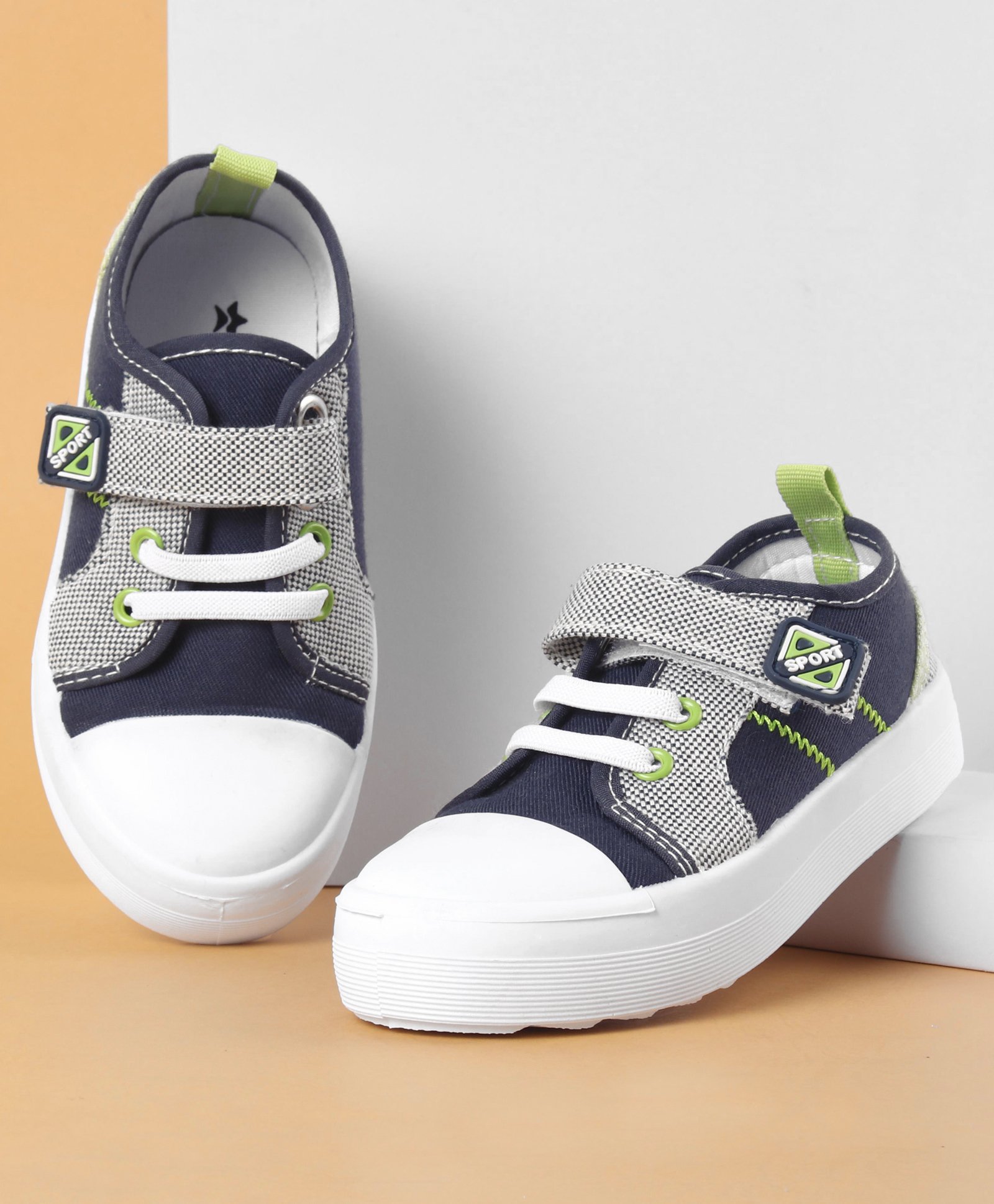 Cute Walk by Babyhug Velcro Closure Casual Shoes - Blue-picture-22