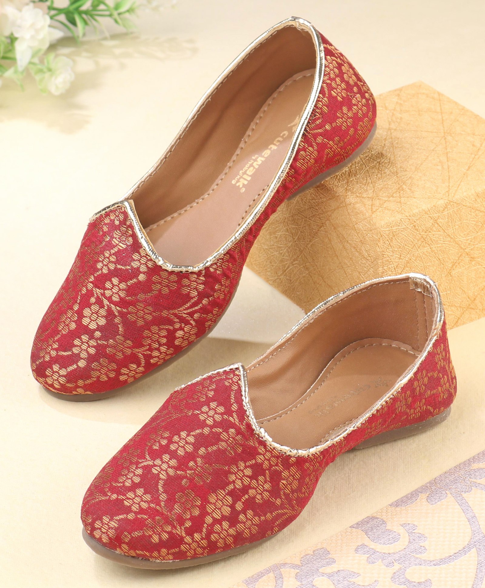 Cute Walk by Babyhug Slip On Embroidered Mojaris - Maroon