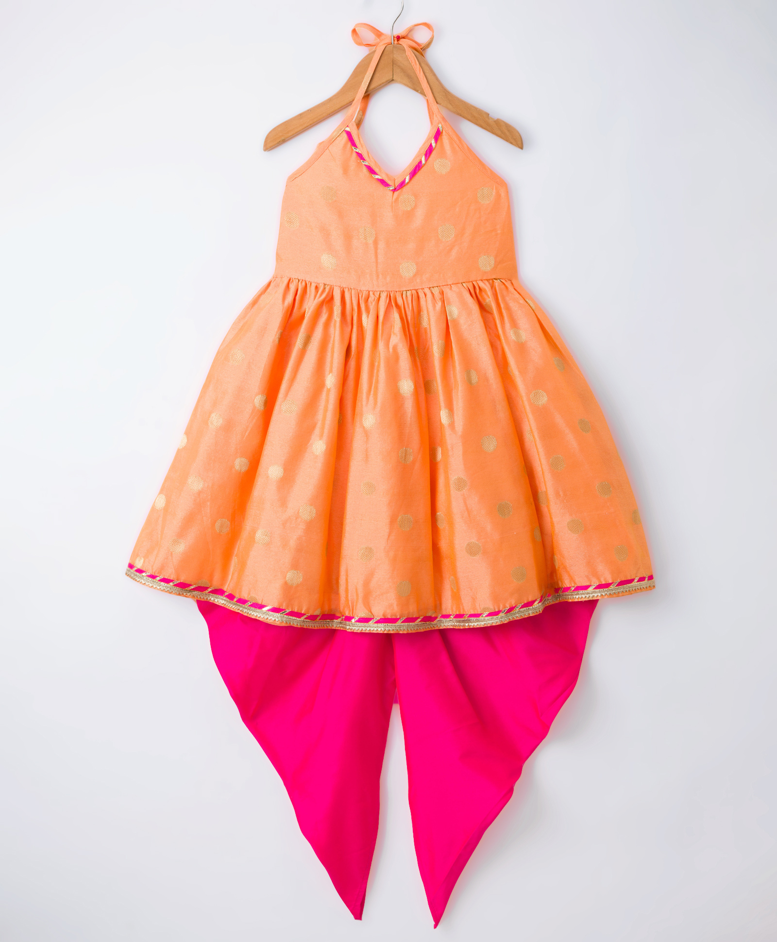 Saka Designs Woven Sleeveless Kurta & Dhoti Set With Glitter Argyle Print - Fuchsia & Orange-image-2