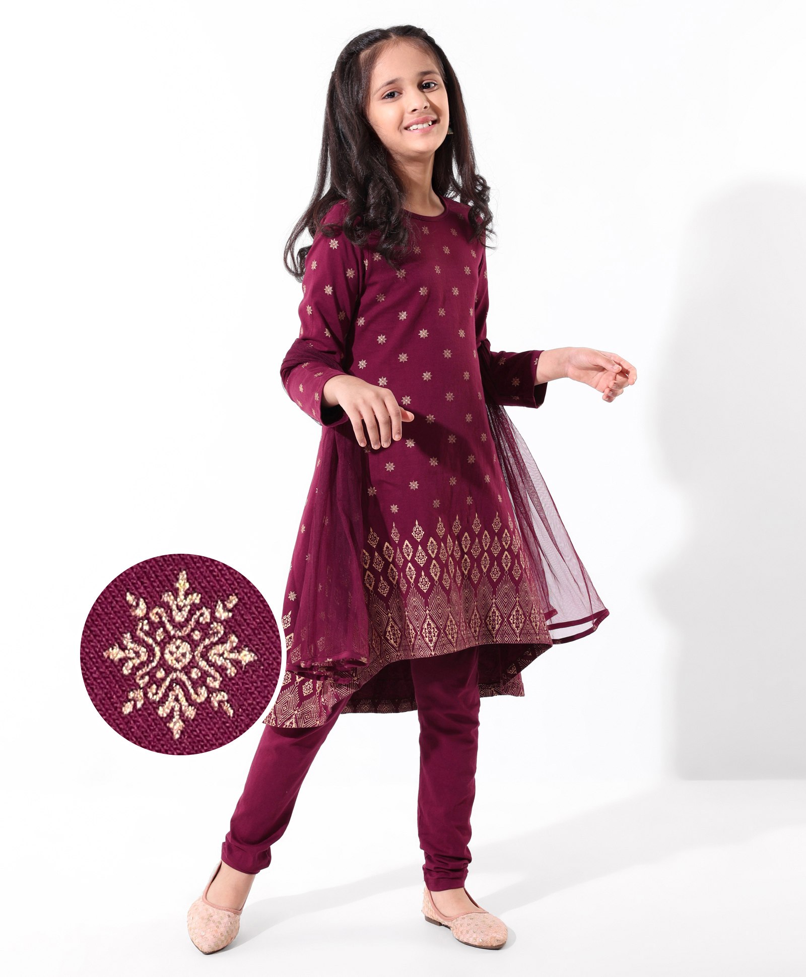 EARTHY TOUCH 100% Cotton Knit Full Sleeves Foil Printed Kurti with Leggings & Dupatta Set - Maroon-image-43