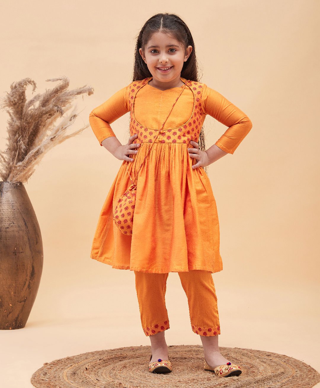 Vastramay Three Fourth Sleeves  Leaves Motif Printed Anarkali Kurta & Pyjama  With Potli Bag -  Orange-image-4