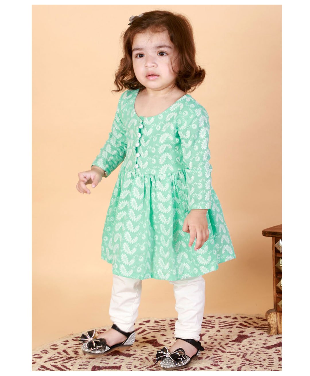 VASTRAMAY SISHU Full Sleeves Chikankari  Kurta & Leggings -Green & White-picture-16