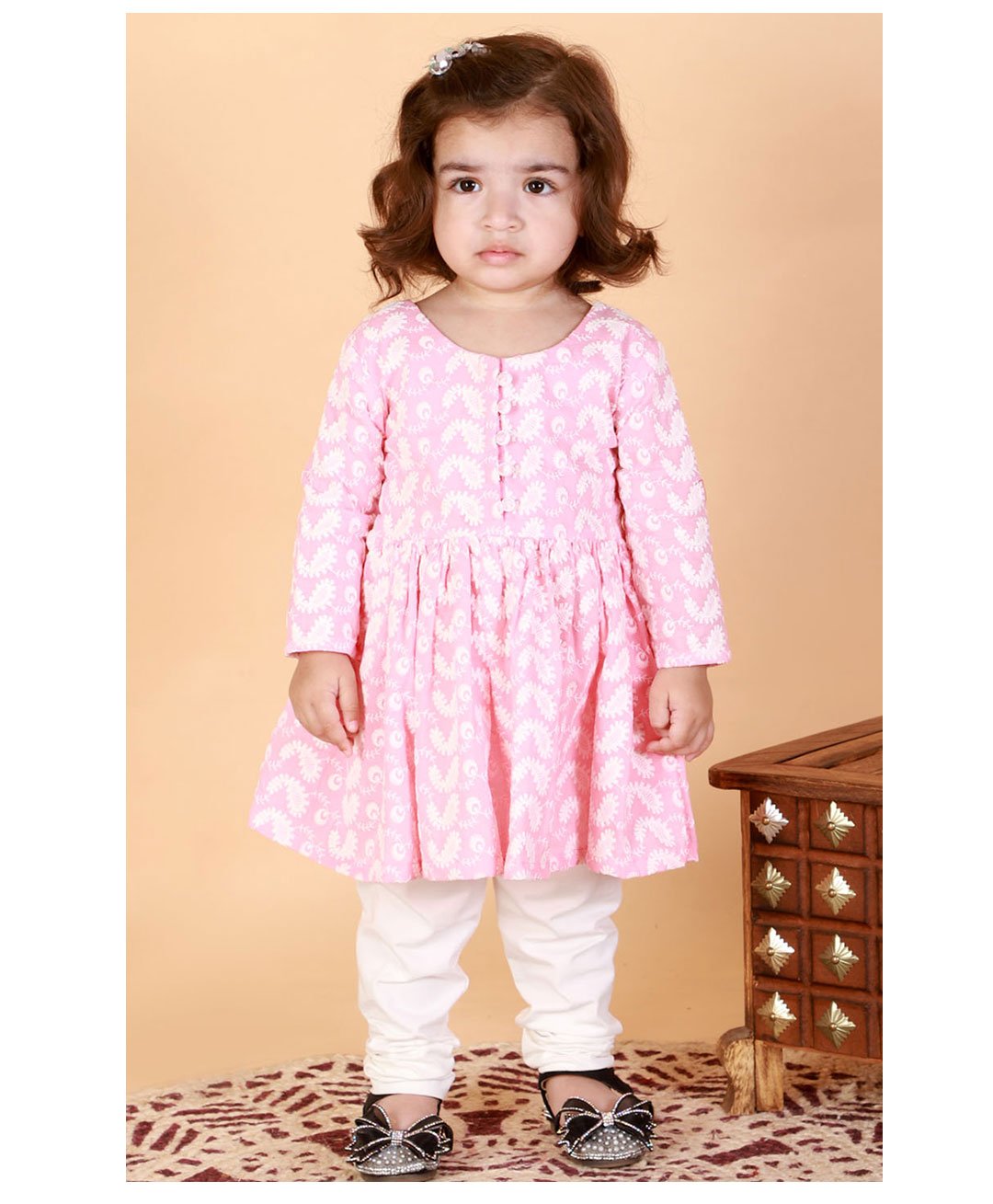 Vastramay Full Sleeves Chikankari  Kurta & Leggings -Pink & White-image-47