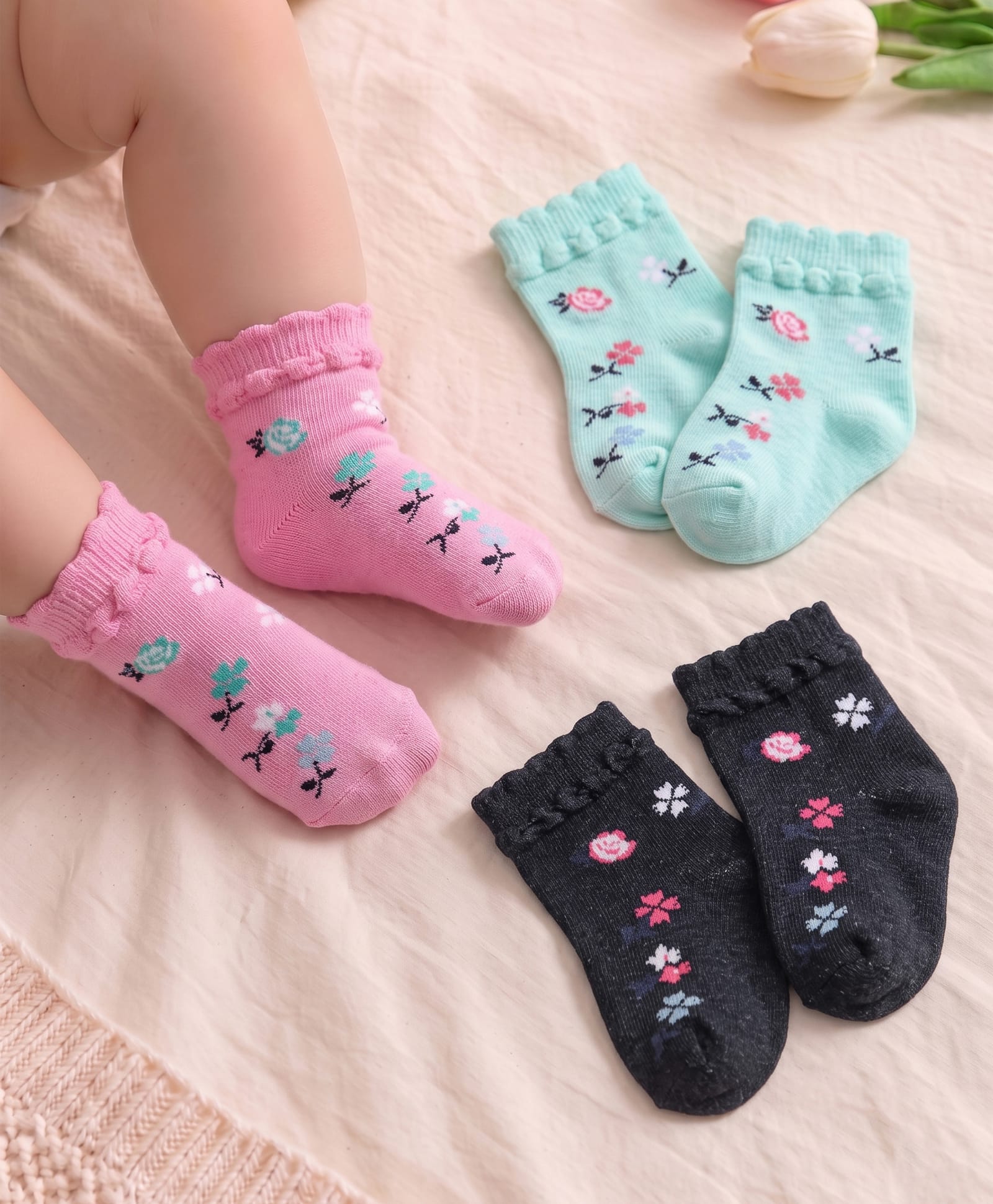 Cute Walk by Babyhug Knit Ankle Length Anti Bacterial Socks Floral Design - Multicolor-picture-27