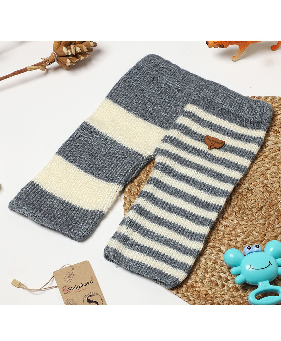 Shilpshakti Striped Designed Handmade Wide Fit Woollen Elastic Pant - Cream & Grey-picture-17