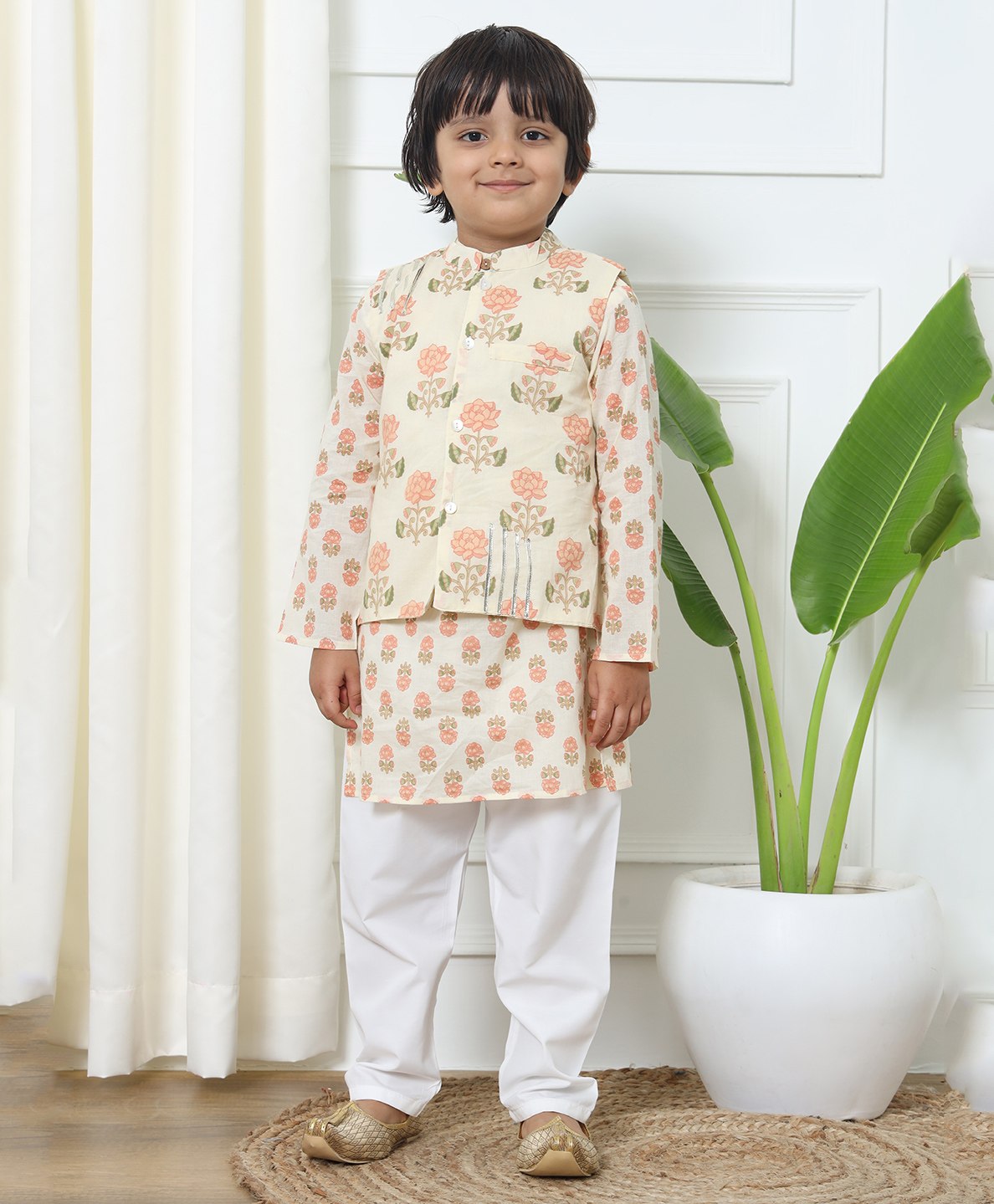 READIPRINT Full Sleeves Floral Motif Printed Kurta And Pyjama With  Nehru Jacket - Peach-image-6