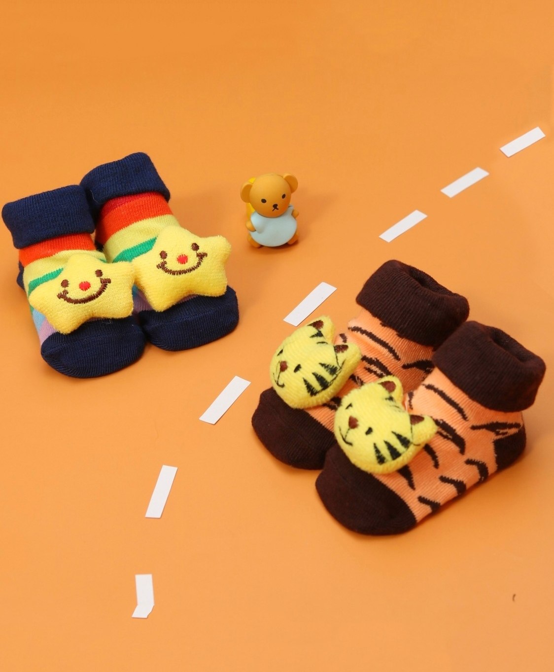 Yellow Bee  Pack Of 2 Star & Tiger Face Applique Detailed   Anti Skid Stuffed Toy Socks  - Brown Yellow & Navy Blue-picture-12