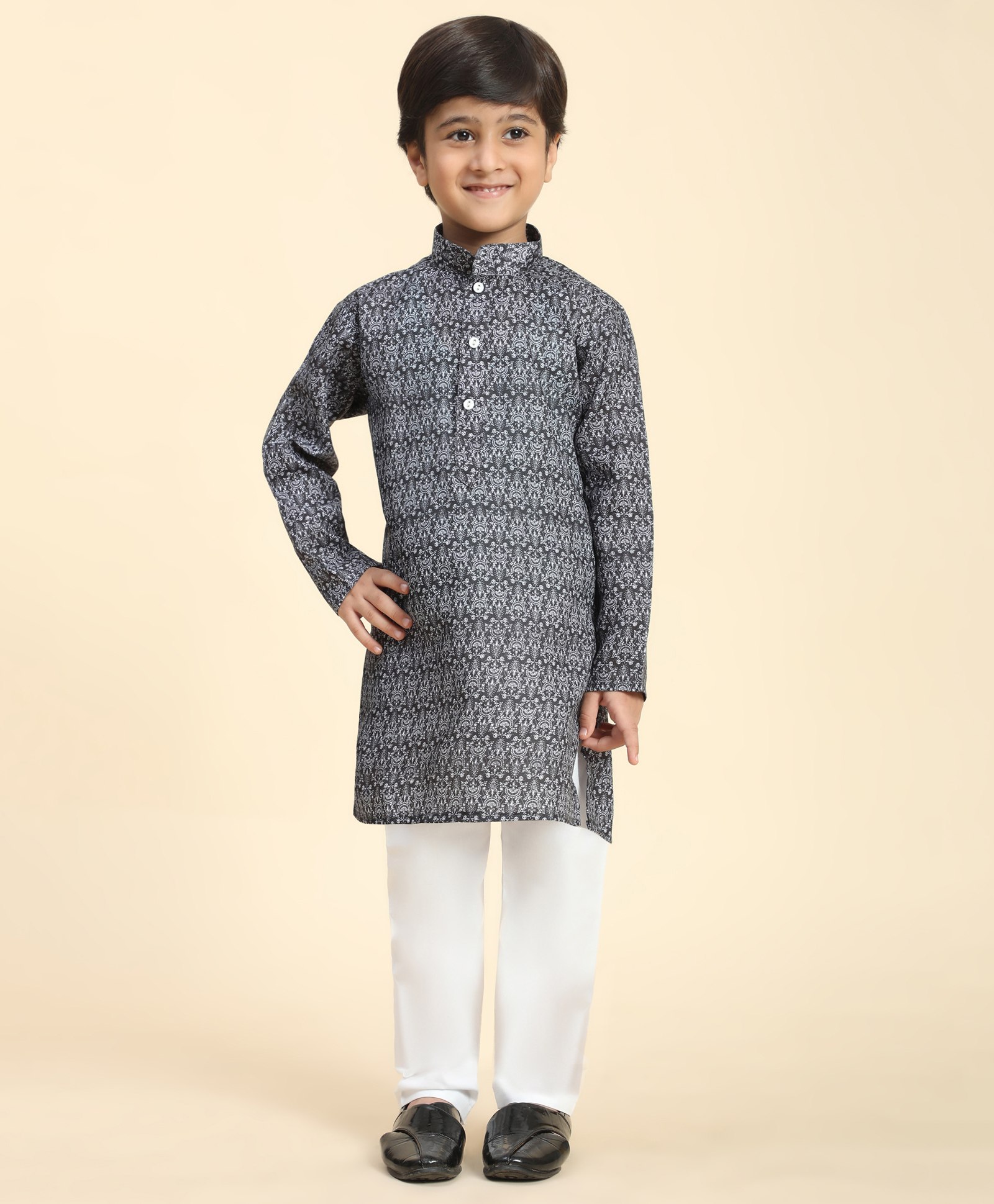 P-MARK Full Sleeves Seamless Abstract Design Printed Kurta With Pyjama - Black-image-42