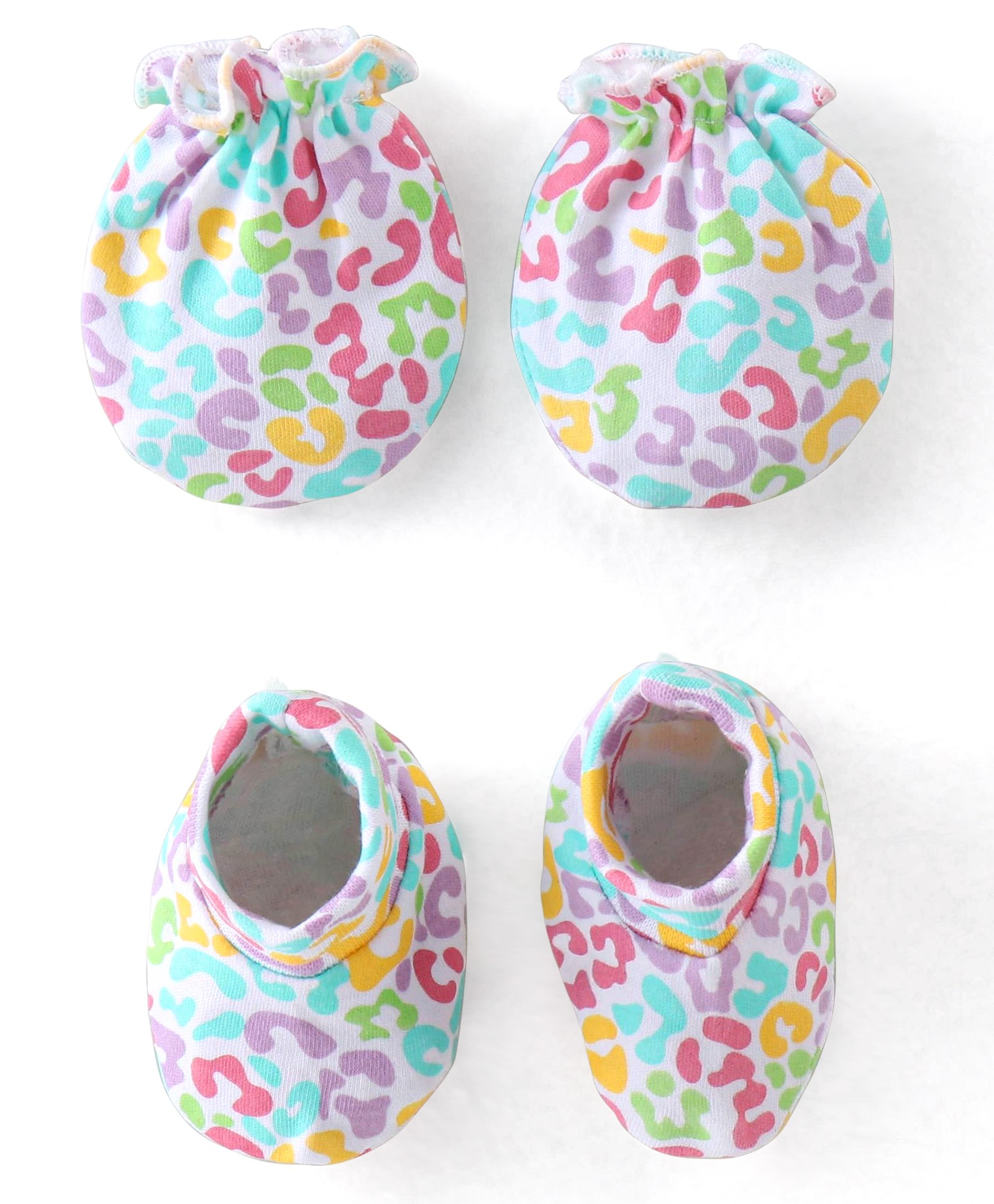 babyhug 100% cotton knit printed mittens & booties - multicolor