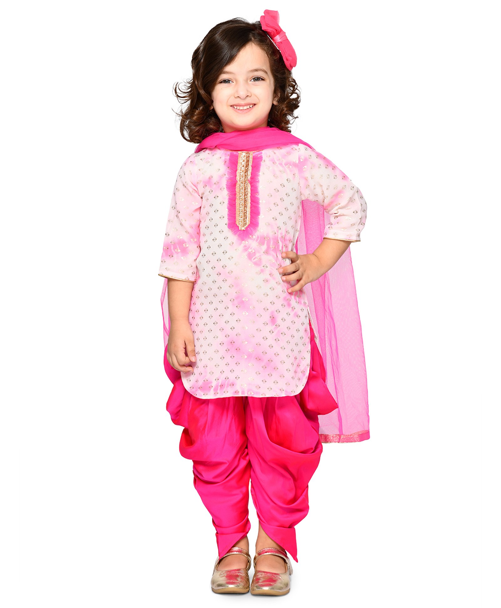Saka Designs By Sapna Three Fourth Sleeves Motif Printed Tie and Dye Georgette Kurta Dhoti And Dupatta Set - Pink-picture-37