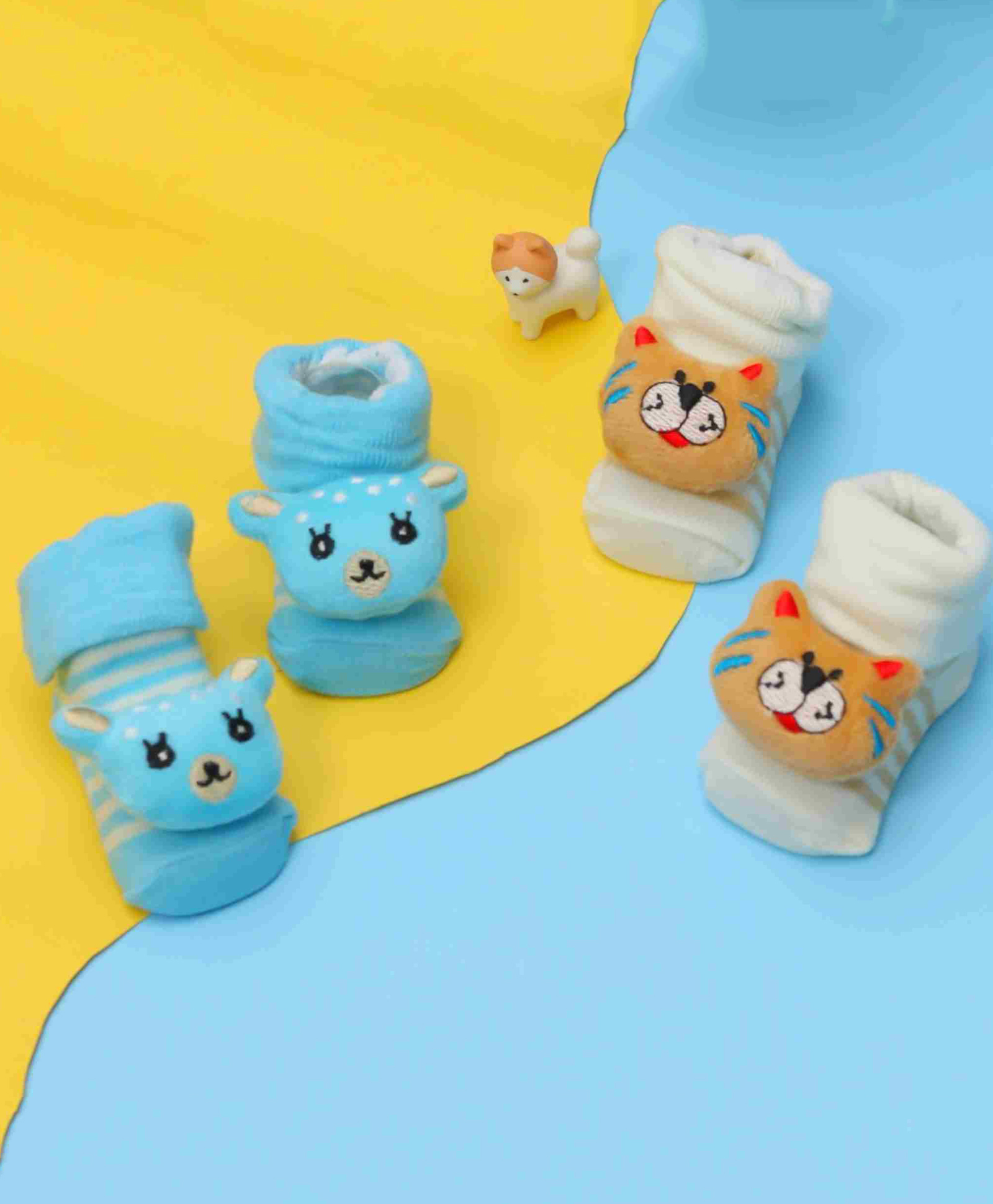 Yellow Bee Pack Of 2 Bear & Tiger Embellished Socks - White & Blue-image-15