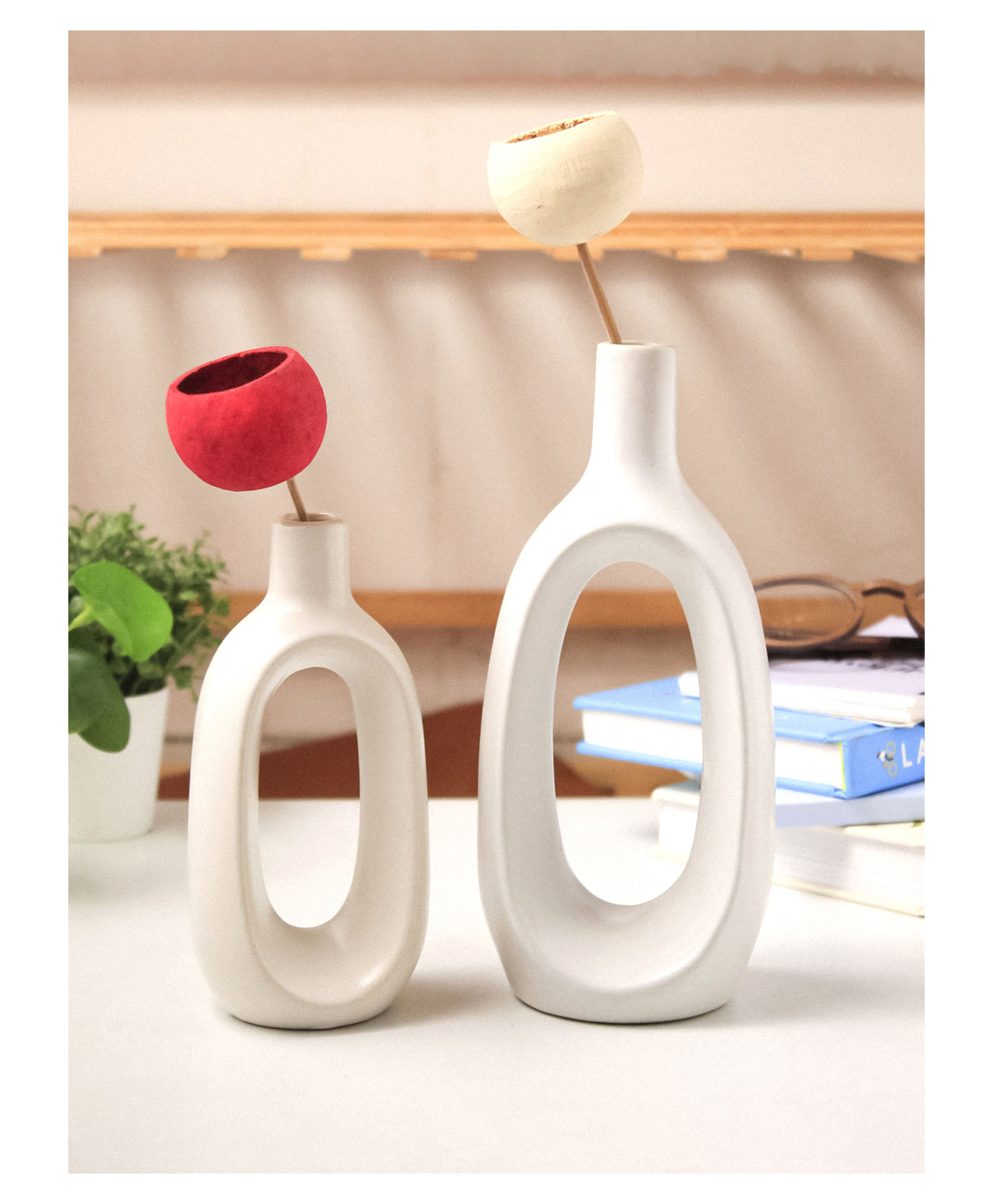 Purezento 8 & 6 inch Kieko Vase set of 2 - White-image-45