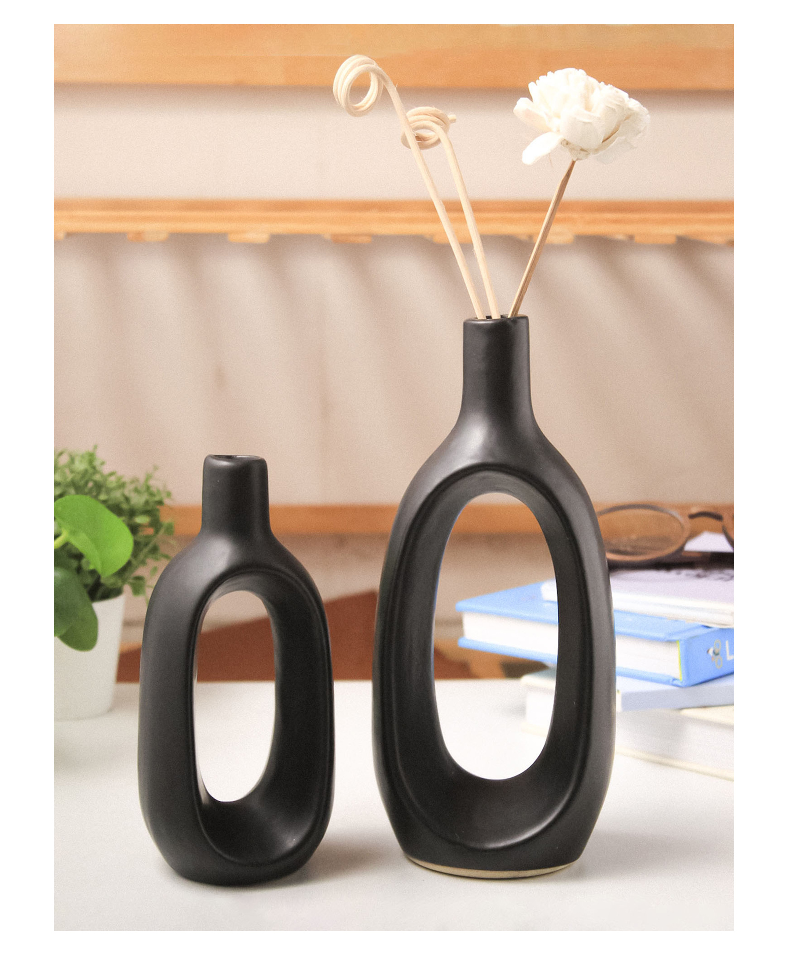 Purezento 8 & 6 Inch Kieko Vase set of 2--Black-image-48