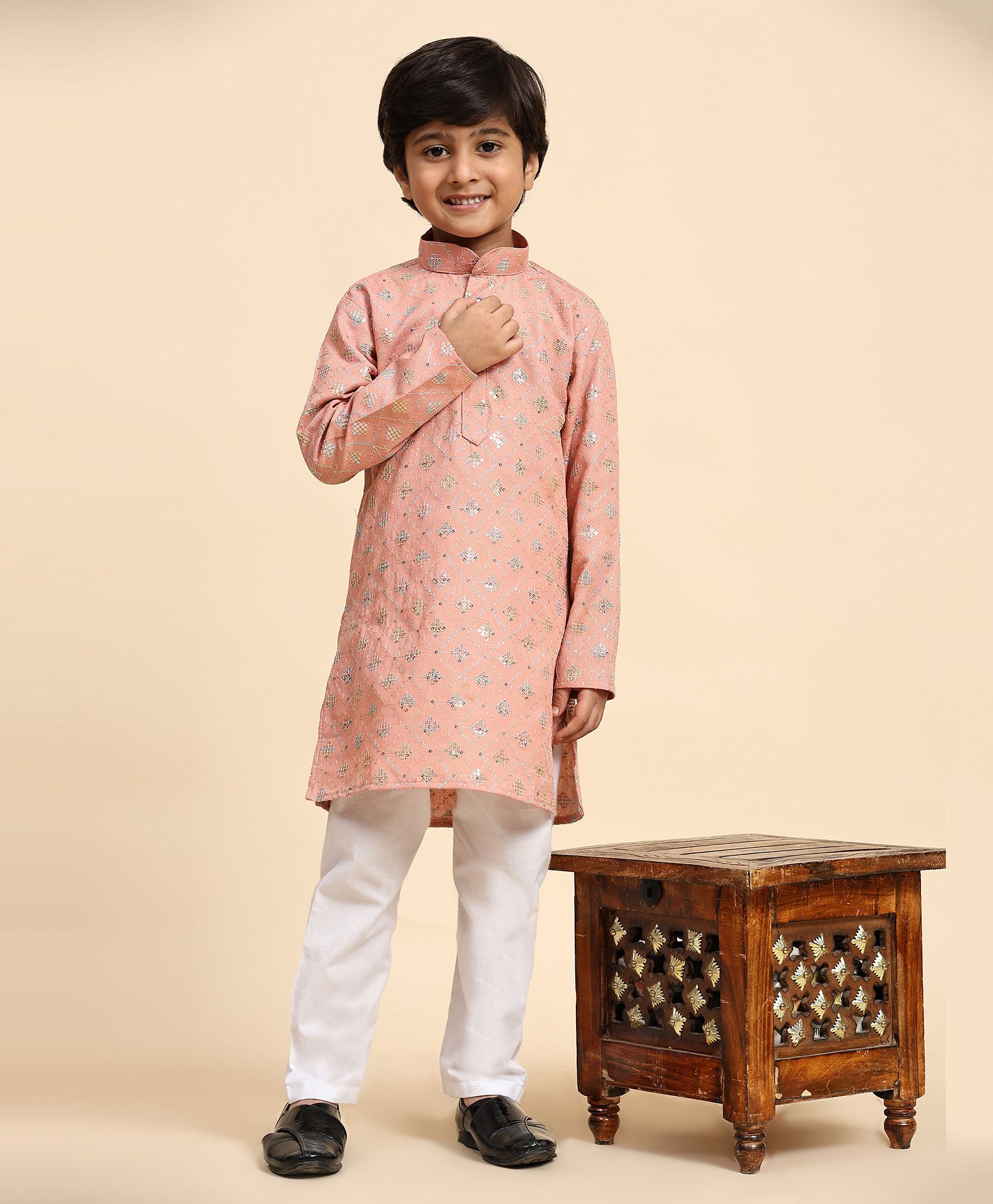 P-MARK Full Sleeves Sequin Blocks Embellished & Embroidered Traditional Kurta & Pyjama - Pink-image-13