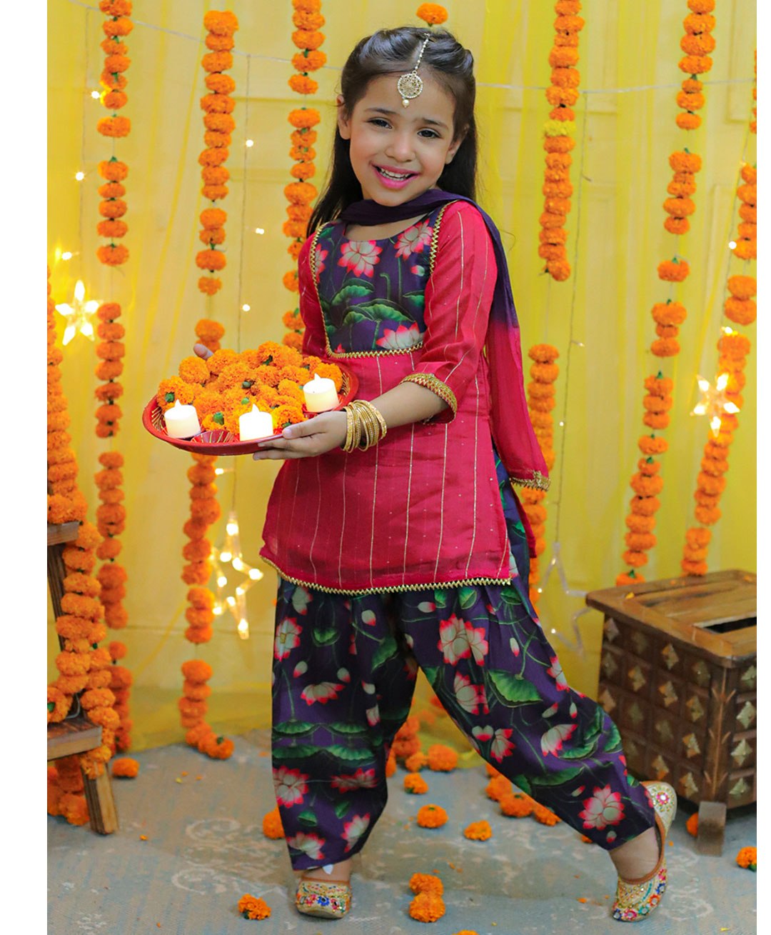 BownBee Half Sleeves Chanderi Floral Printed & Lace Embellished  Kurt Salwar Set With Dupatta -  Pink-image-38