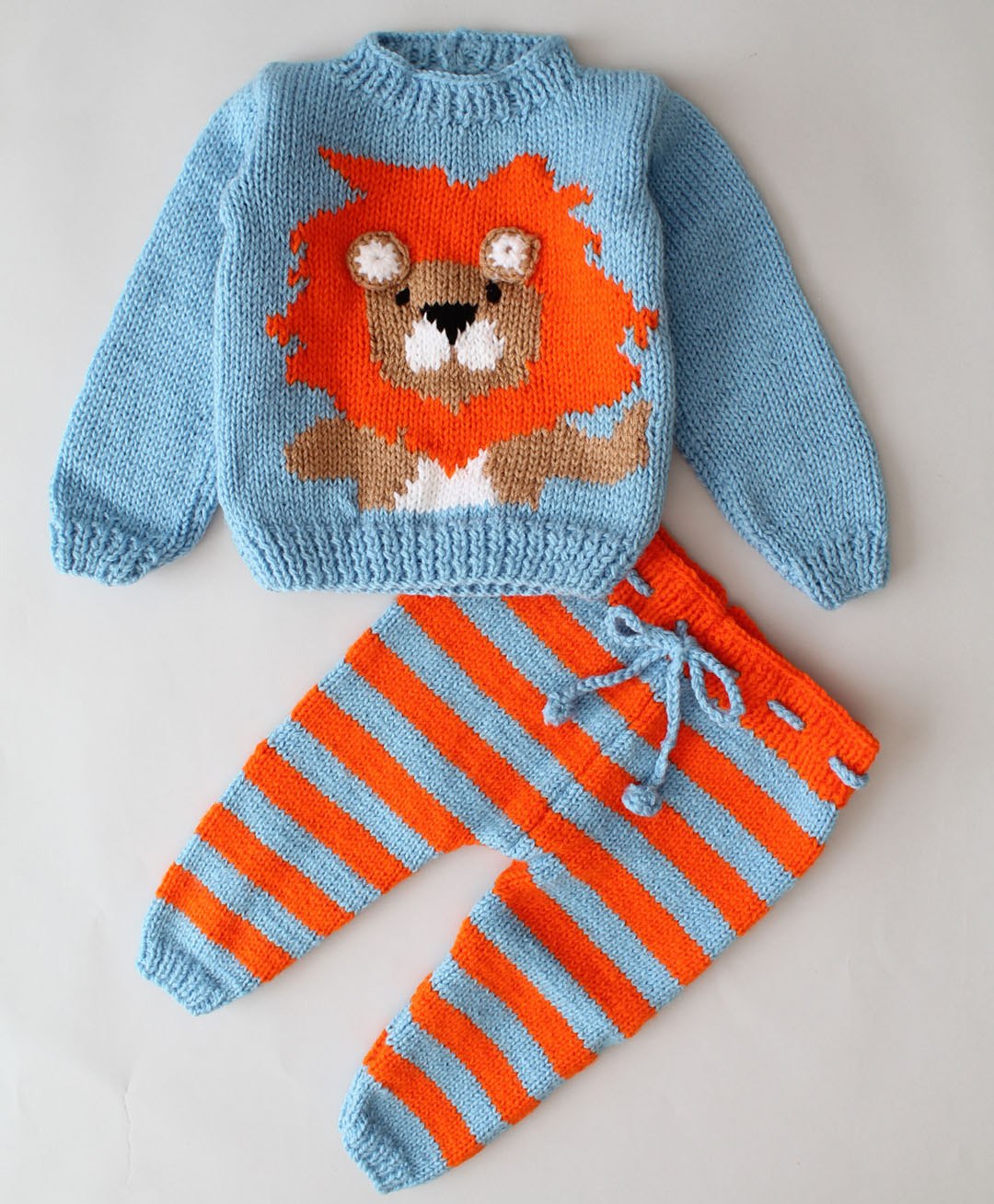Woonie Full Sleeves Hand knitted Lion Face Detailed Coordinating Sweater & Pant Set - Blue-image-43