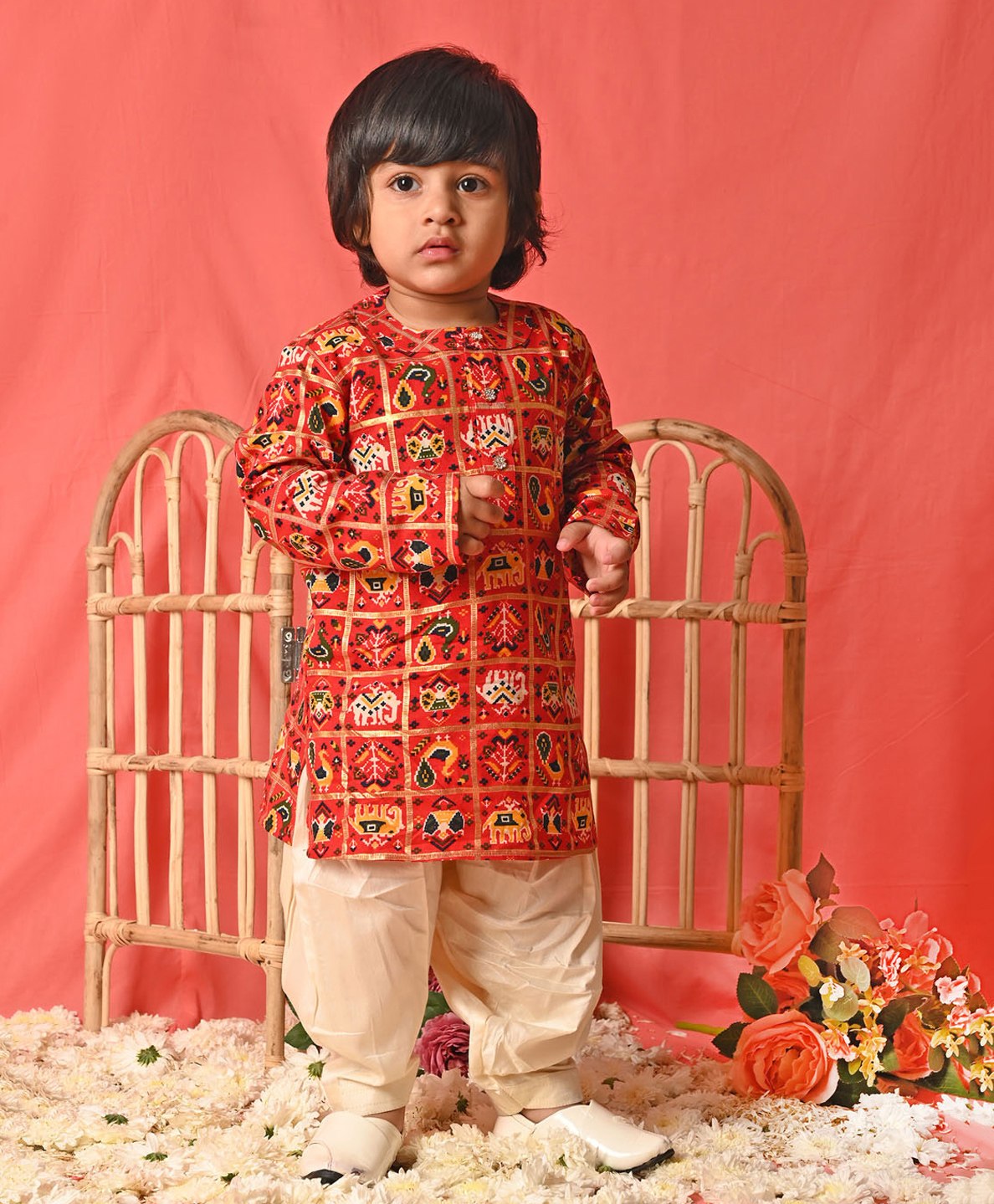 Vastramay Full Sleeves Seamless Elephant & Peacock Patola Designed Kurta With Patiala - Red & Cream-picture-25