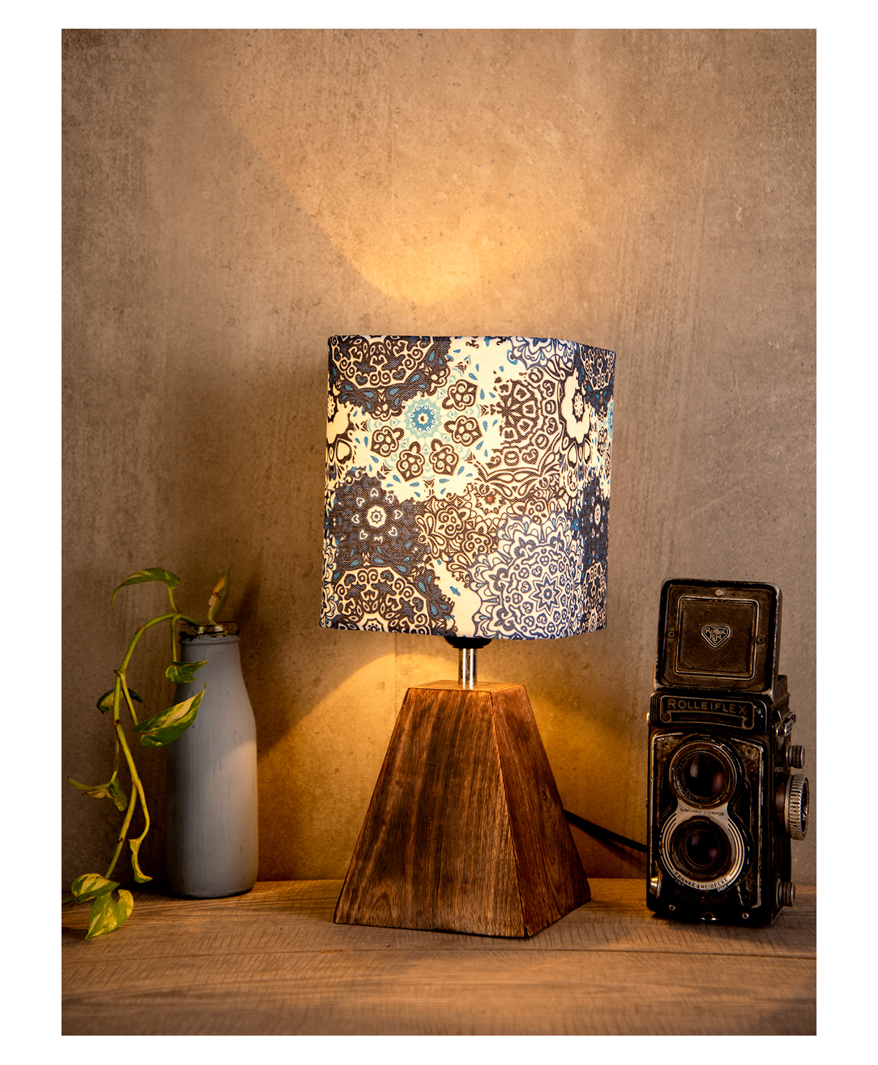 Green Girgit Pyramid Lamp -Batik Print-image-41