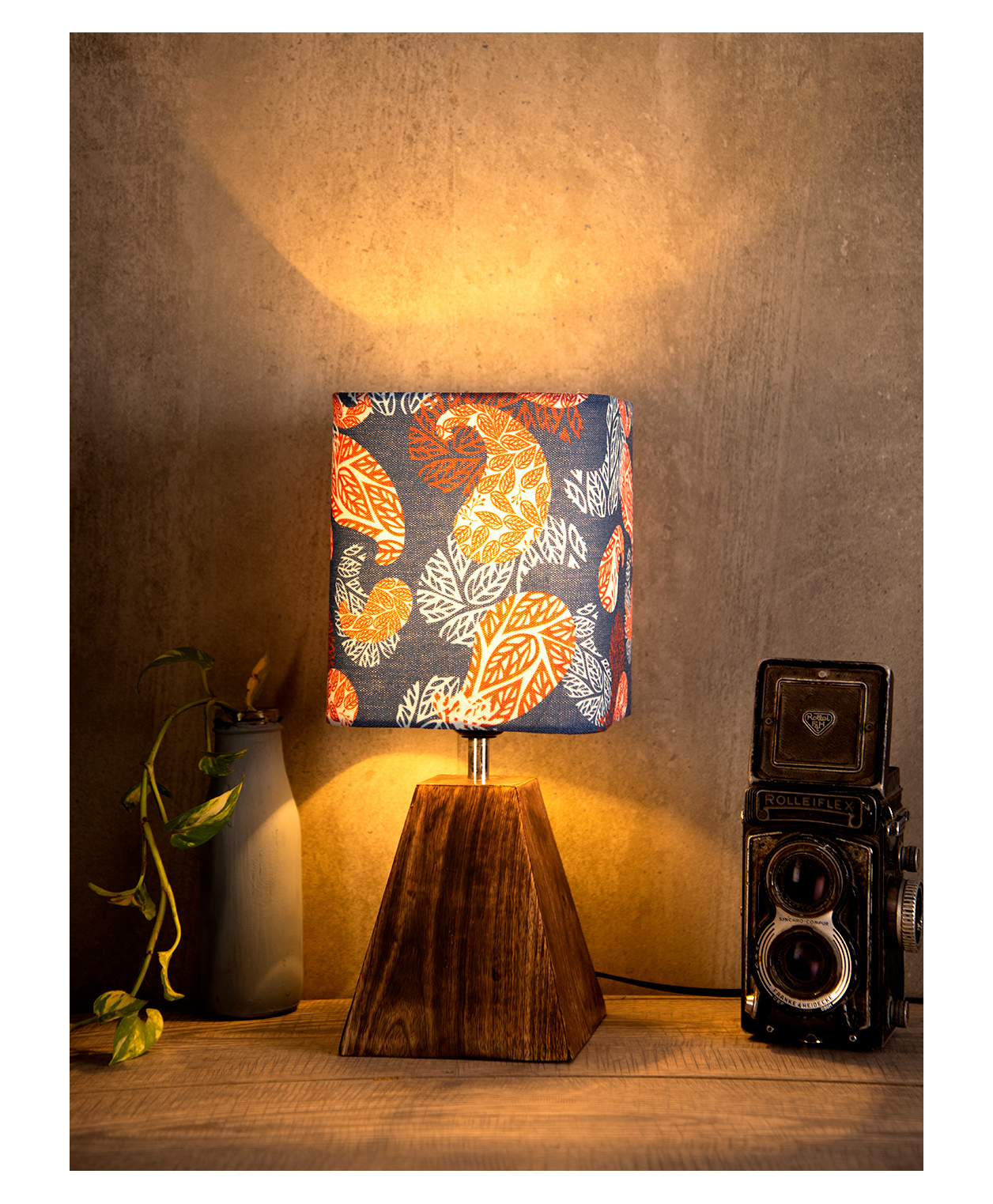 Green Girgit Pyramid Lamp -Colorful Ambee Print-image-39