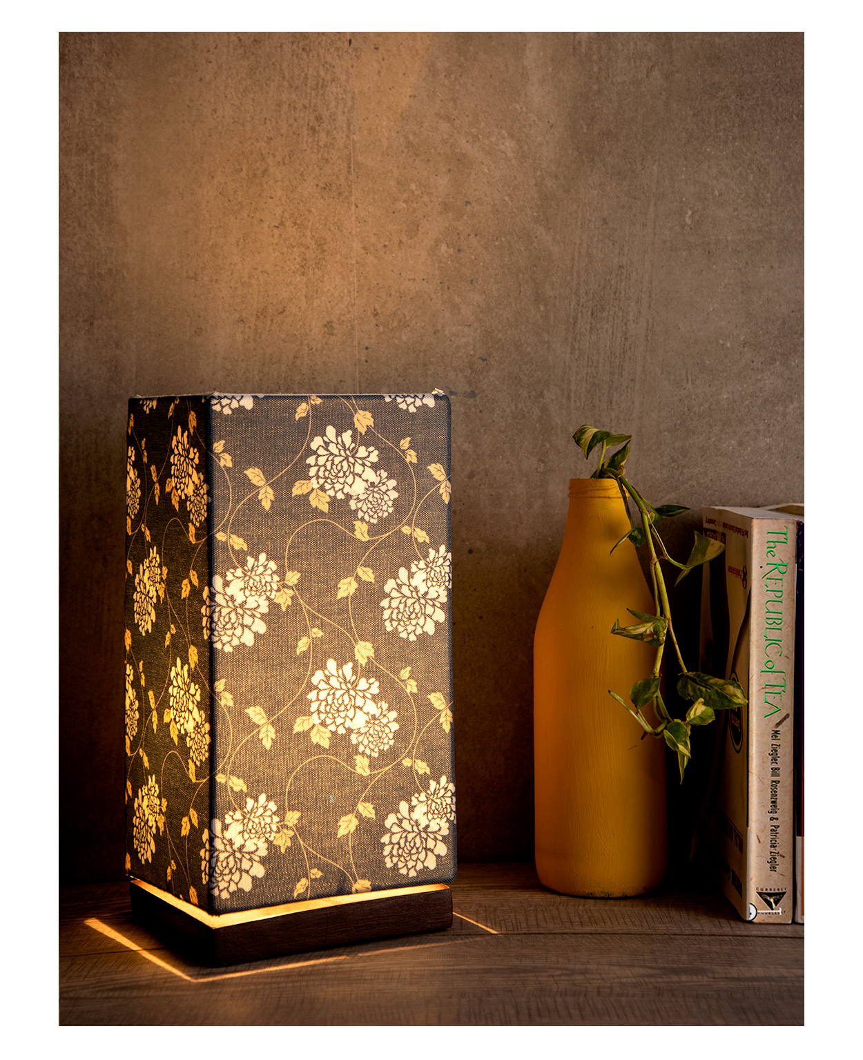 Green Girgit Lamp with Wooden Base Golden Leaves Print-image-34