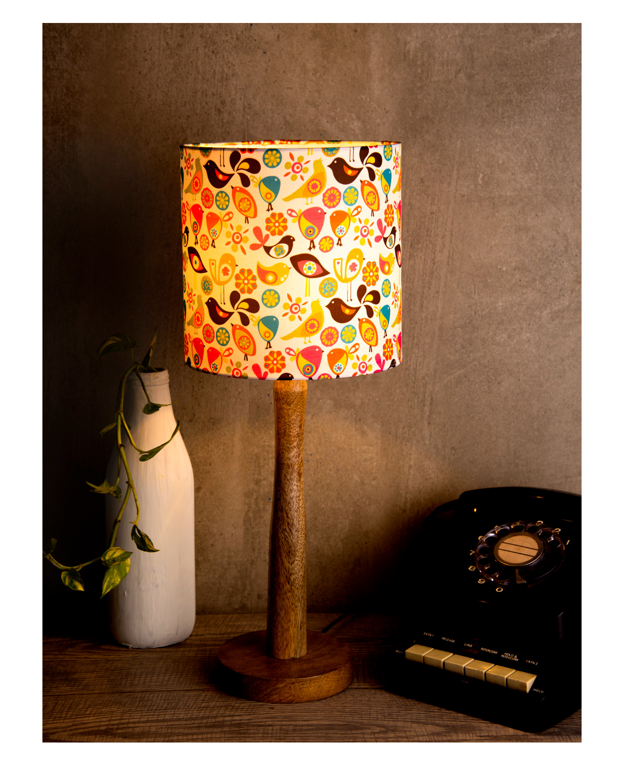 Green Girgit Colorful Birds Wooden Lamp-image-0
