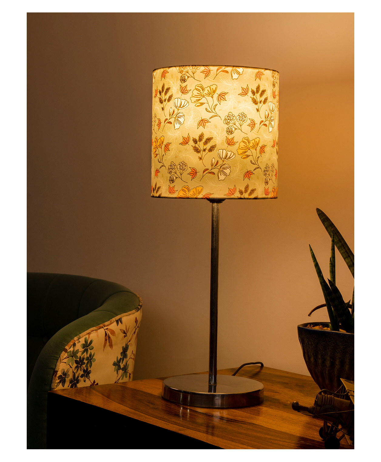 Green Girgit Metal Chrome Finish Lamp with Multicolor Gardenia Shade-picture-17