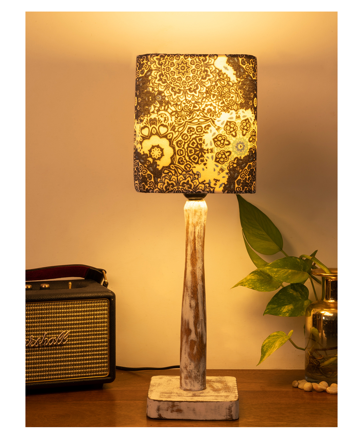 Green Girgit Curve Distress white Lamp with Blue Batik Print shade-image-10