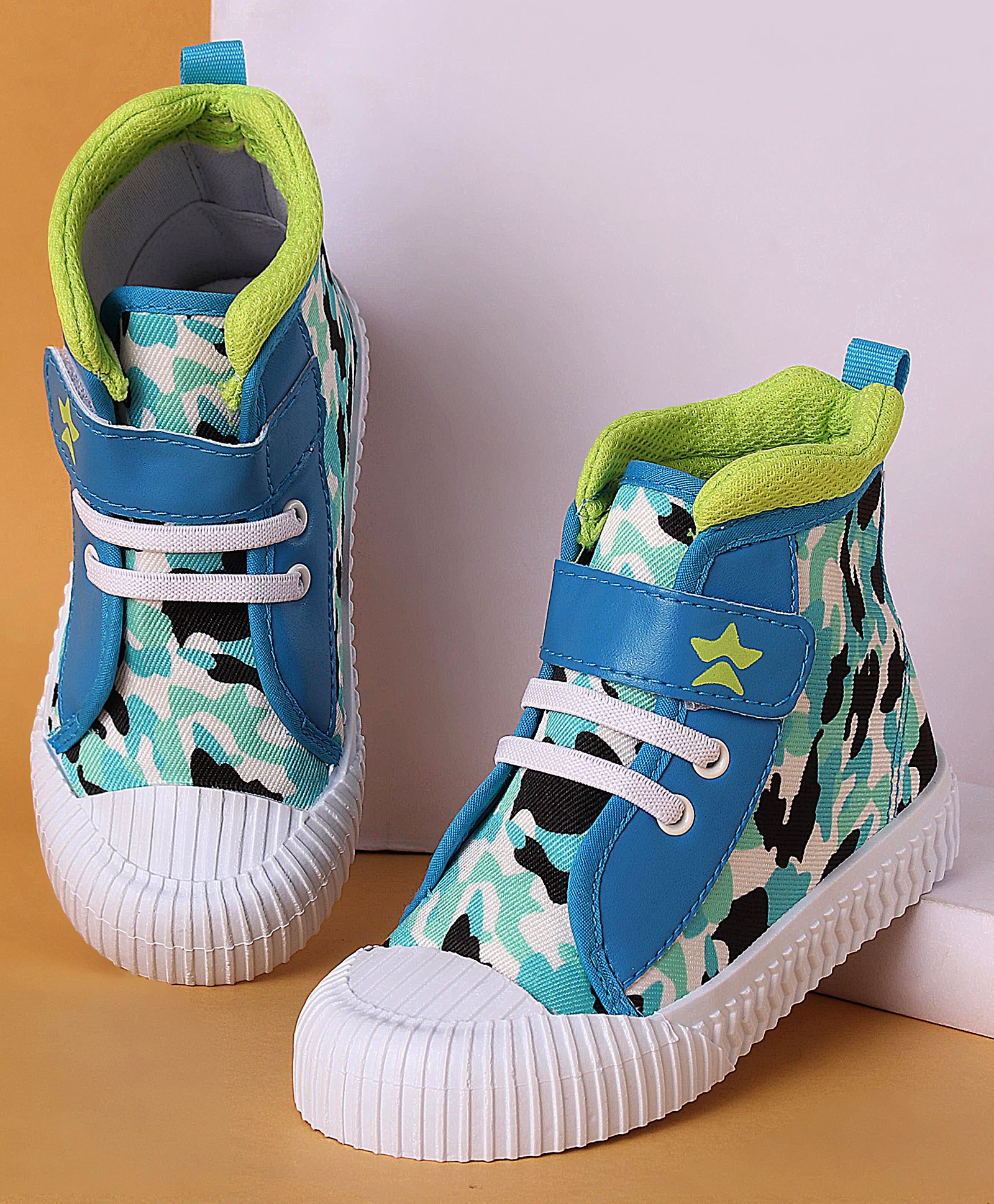 Cute Walk by Babyhug Casual Shoes with Velcro Closure Camouflage Print - Blue-image-4