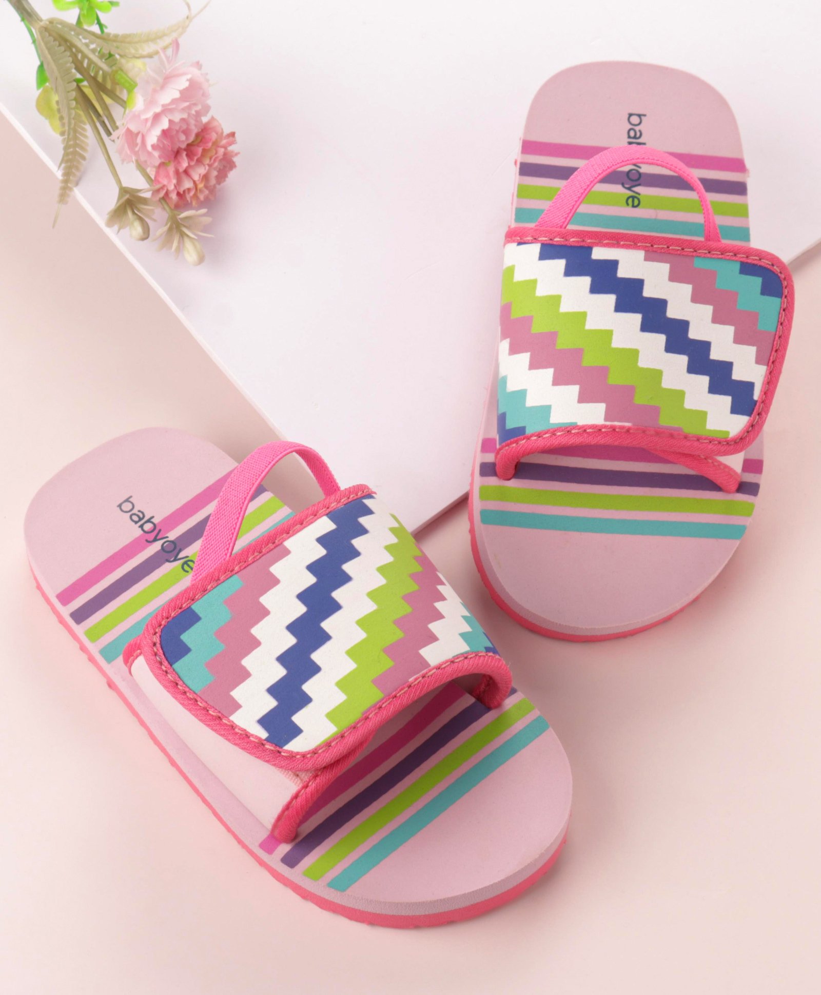 Babyoye Velcro Closure  Flip Flops with Backstrap Chevron Print -Light Pink