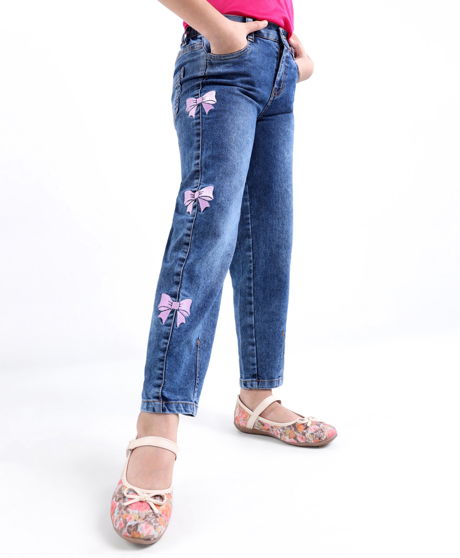 arias by lara dutta Arias Cotton Stretch Woven Carrot Fit Full Length Jeans with Boe Embroidery -Light Wash-picture-21