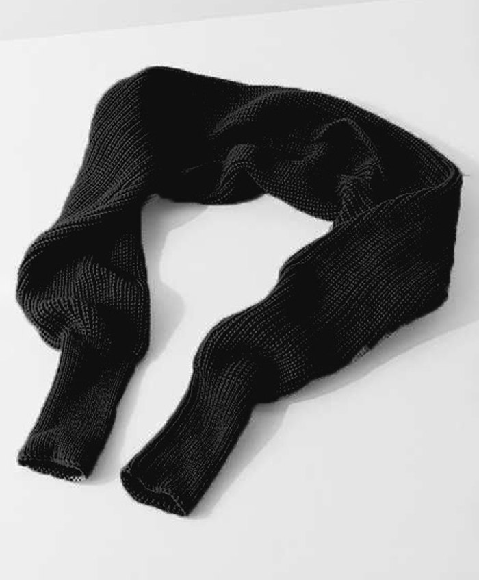 Tipy Tipy Tap Solid Acro Woollen  Muffler With Attached Sleeves - Black-picture-29