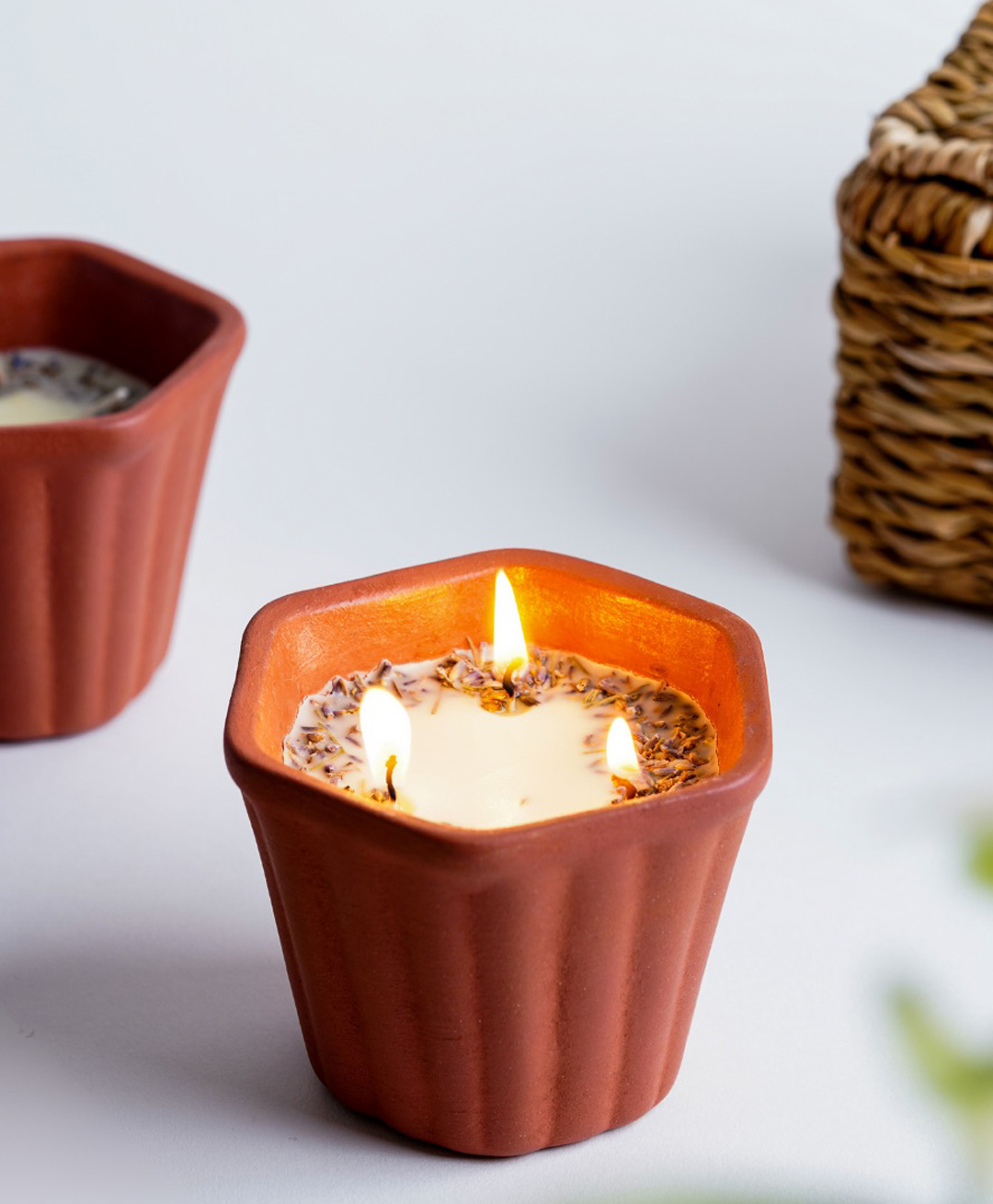 Pravaah India Sukoon Hemp Oil and Lavender 3 Wick candle-image-13