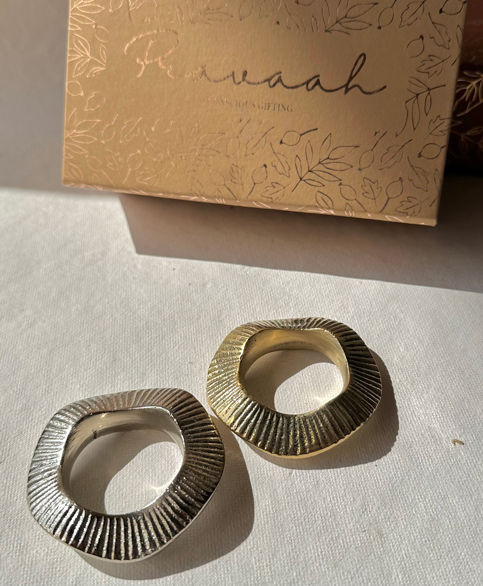 Pravaah India Gehna Napkin Rings- Ring Napkin Ring Set of 2-image-20