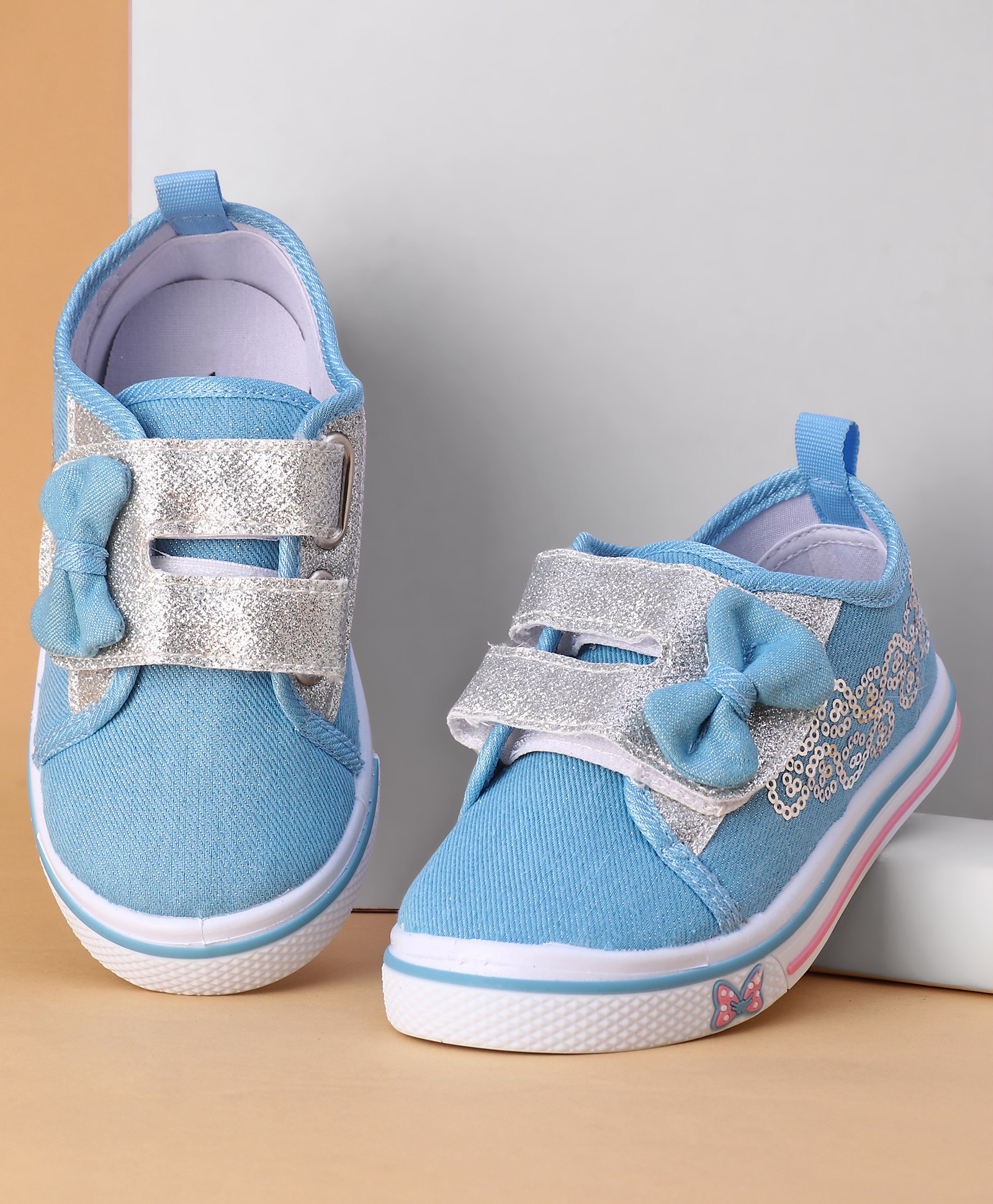 Cute Walk by Babyhug Casual Shoes With Velcro Closure and Bow Applique - Blue-picture-20