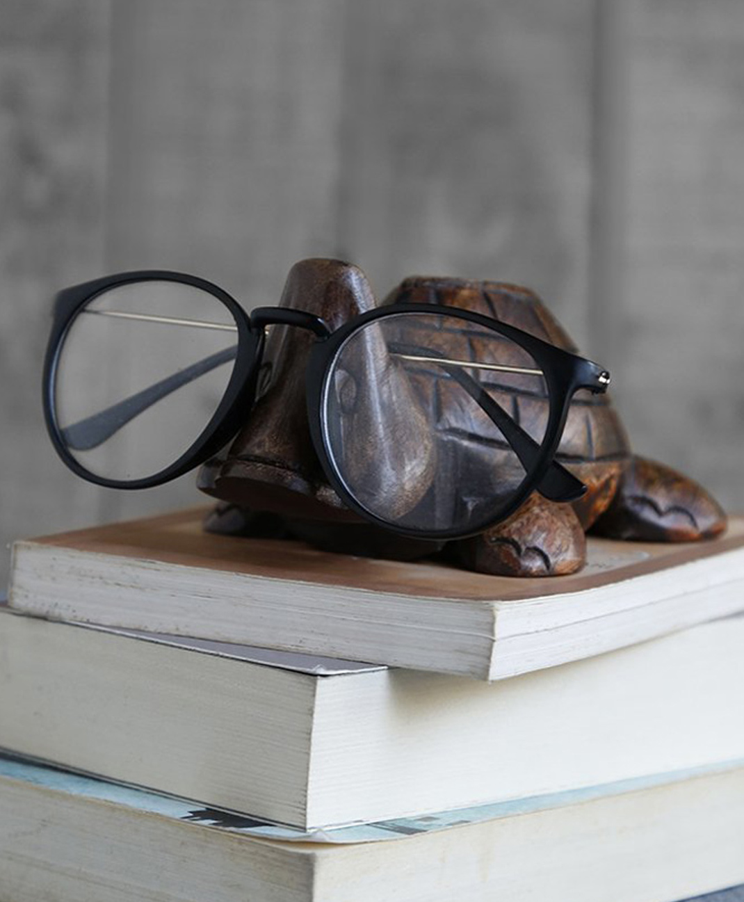 Desi Karigar Wooden Turtle Shape Eyeglass Spectacle Holder Hand Carved Display Stand Home Decorative-picture-23