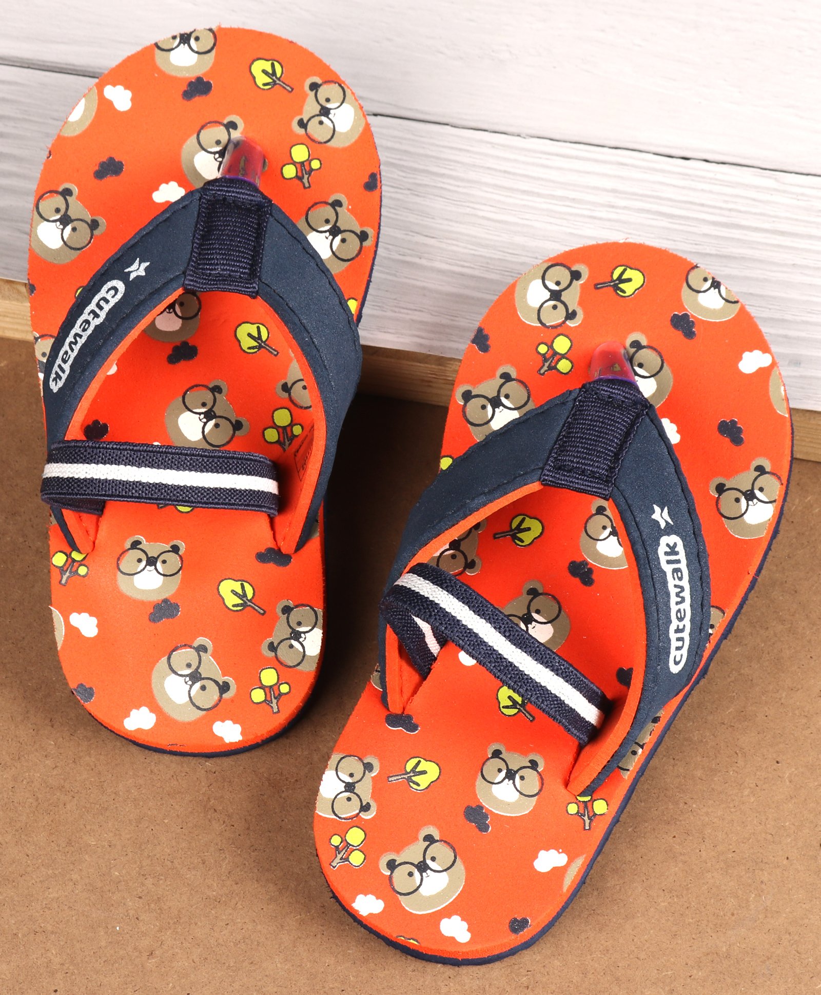 Cute Walk by Babyhug Flip Flops with Back Strap Teddy Print - Orange-picture-21