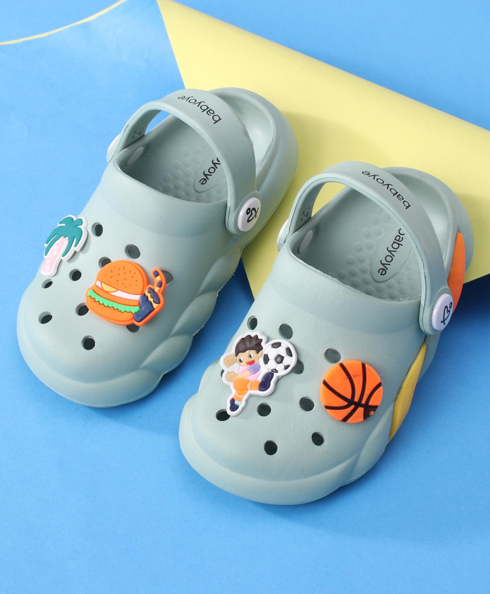 Babyoye Clogs with Strap Closure & Applique - Green