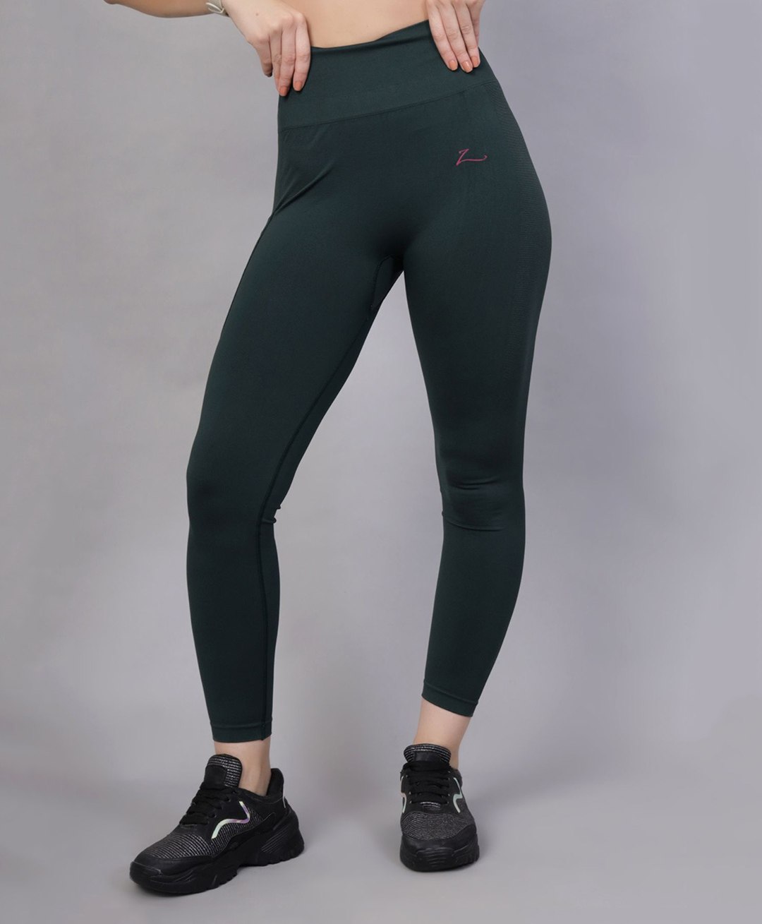 Zelena Solid High Waisted Postpartum Leggings - Green-picture-11
