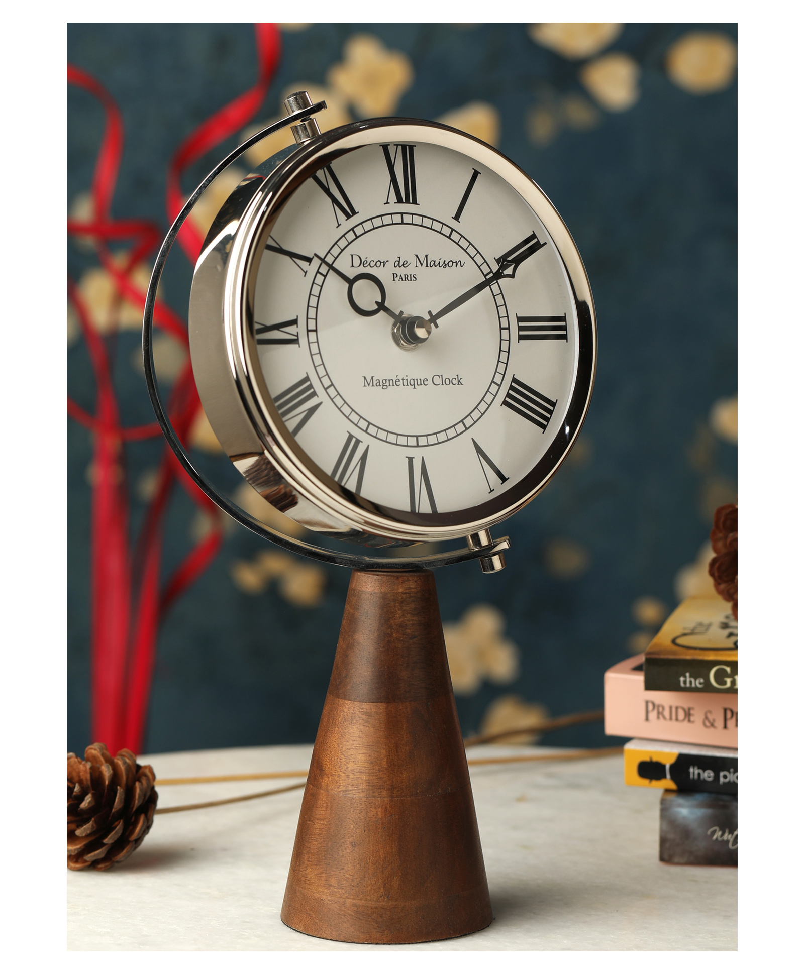 de maison decor De Maison Décor Wood's Pedestal Clock in Reflective Silver-picture-28